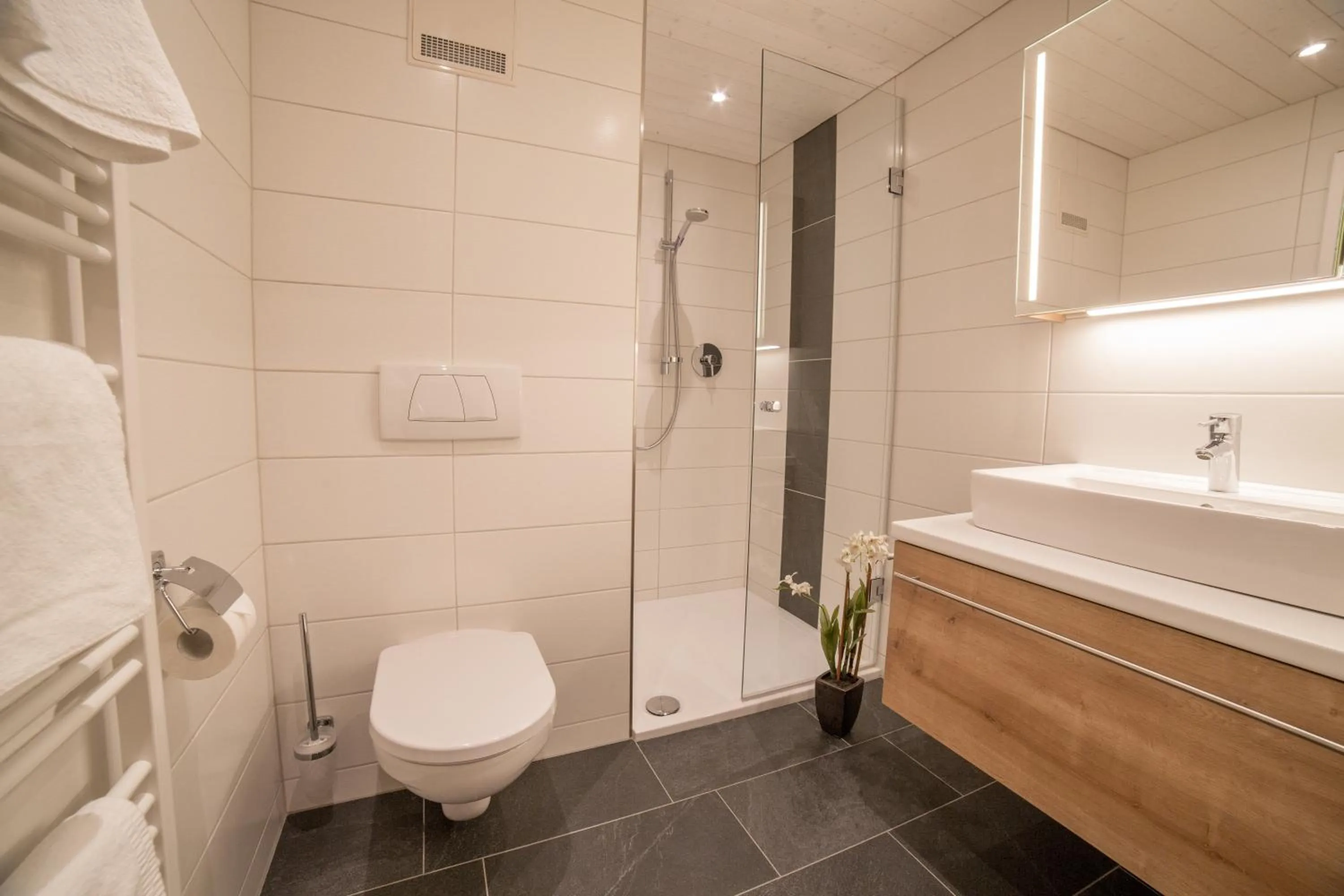 Bathroom in Gästehaus Haag