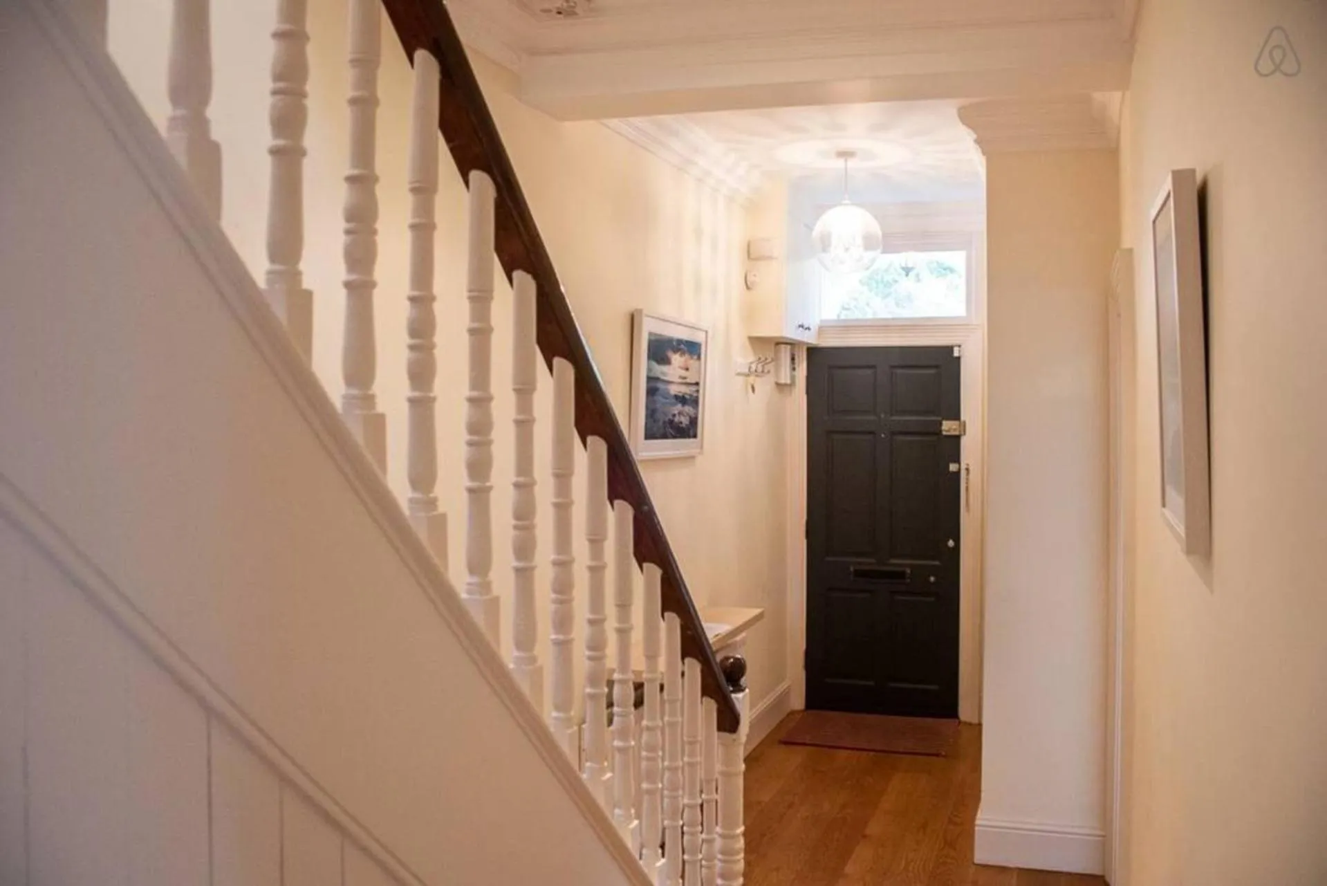 Lobby or reception in Rugby Lodge