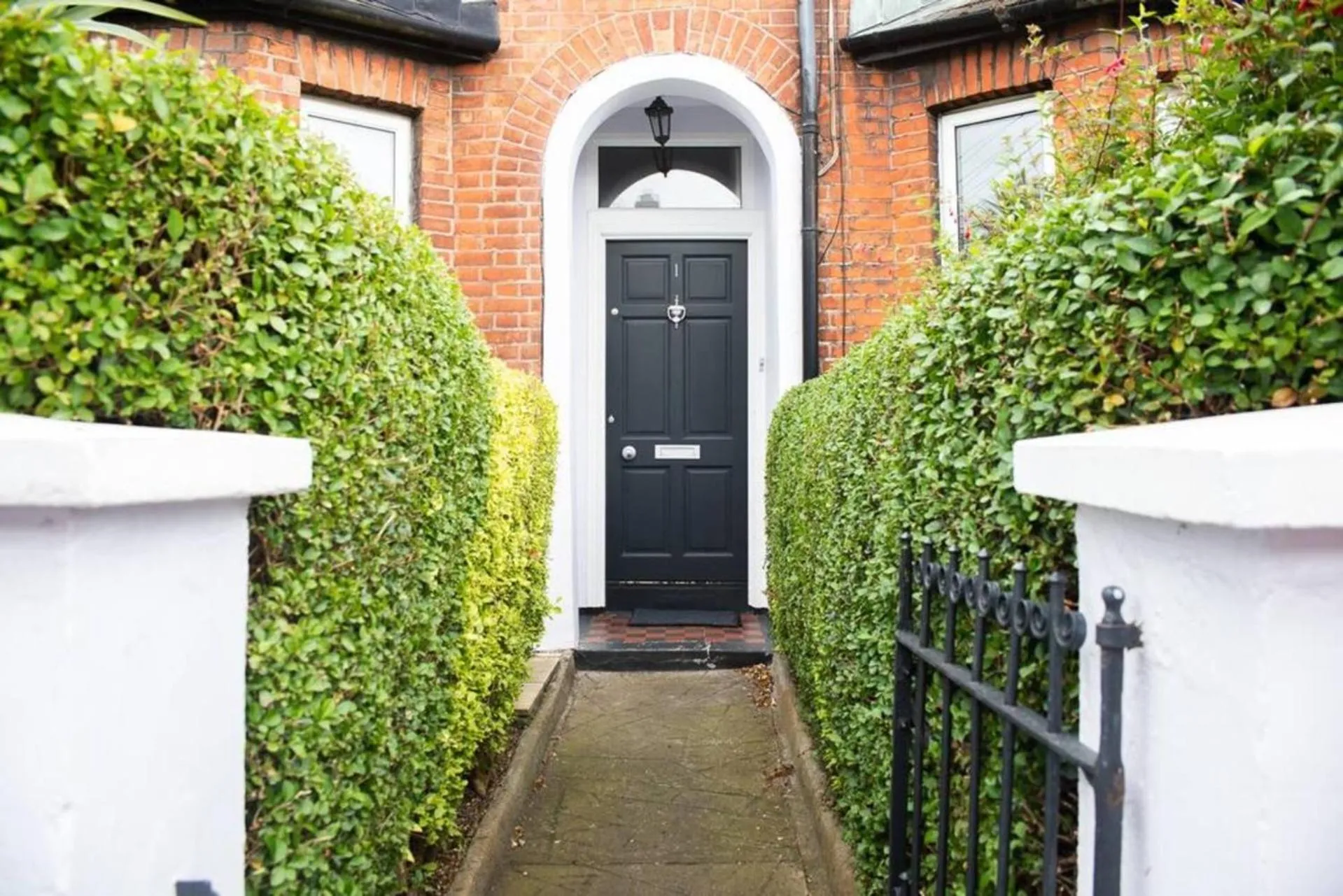 Facade/entrance in Rugby Lodge
