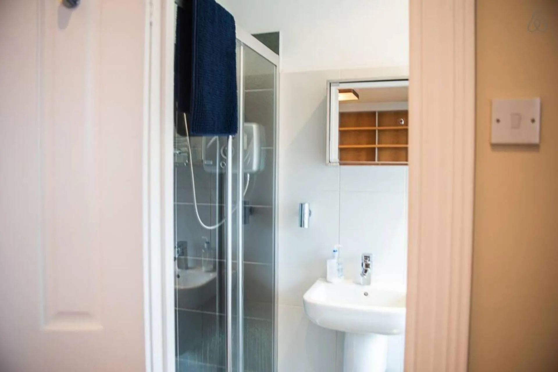 Shower in Rugby Lodge