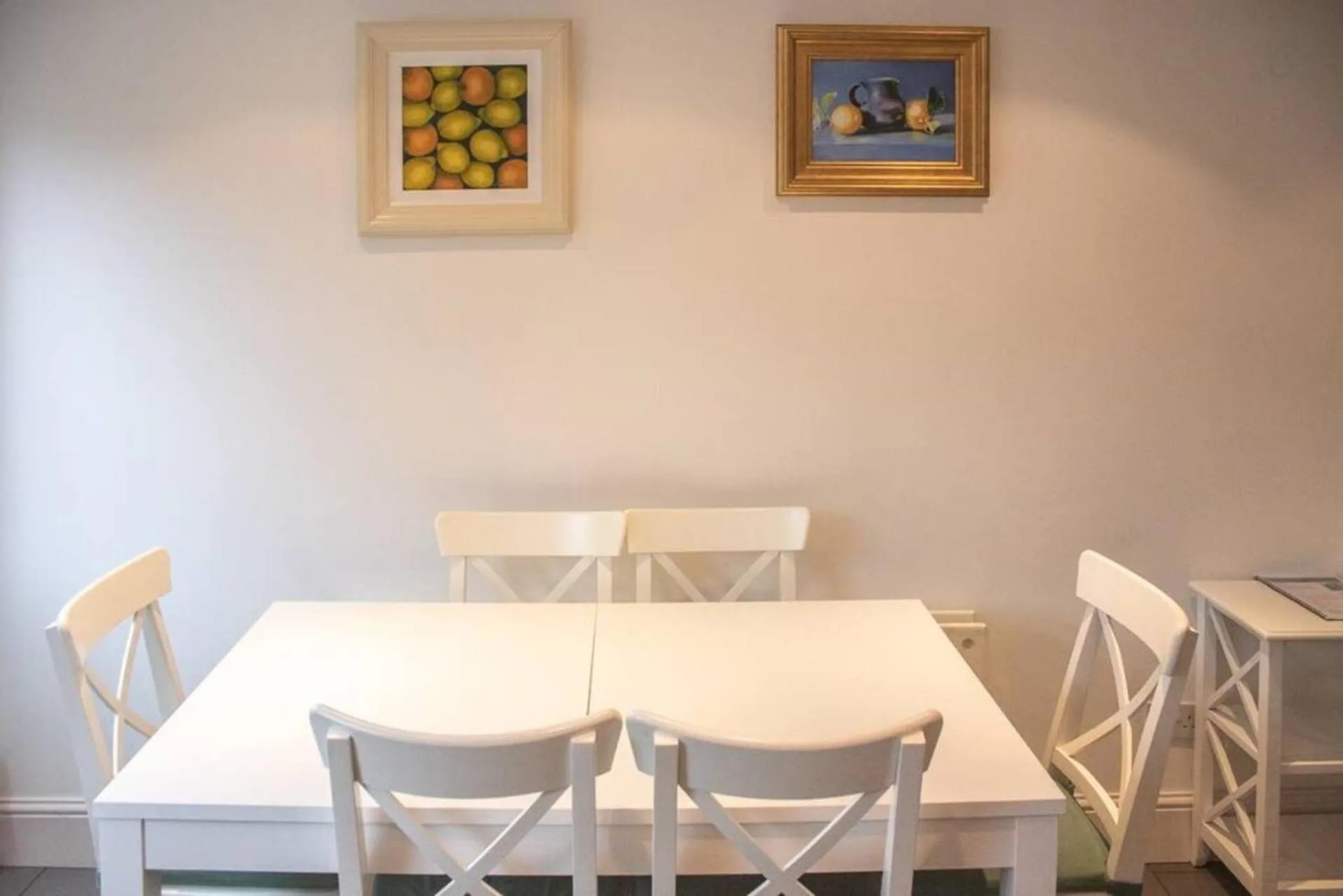 Dining area in Rugby Lodge