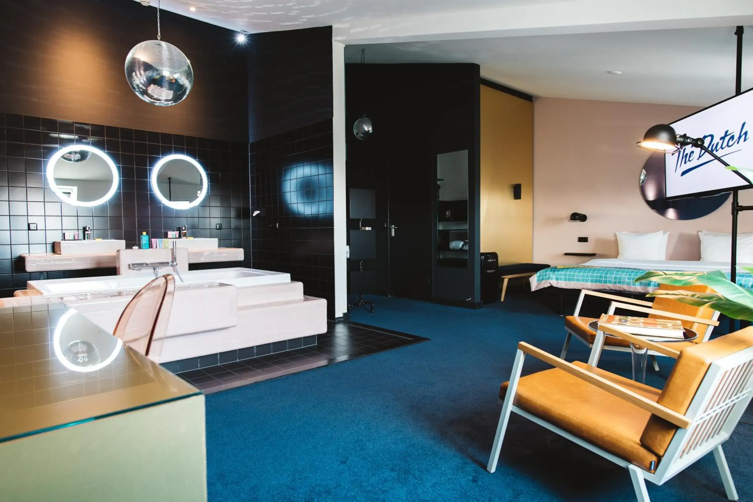 Bed in The Dutch Maastricht Bed in The Dutch Maastricht