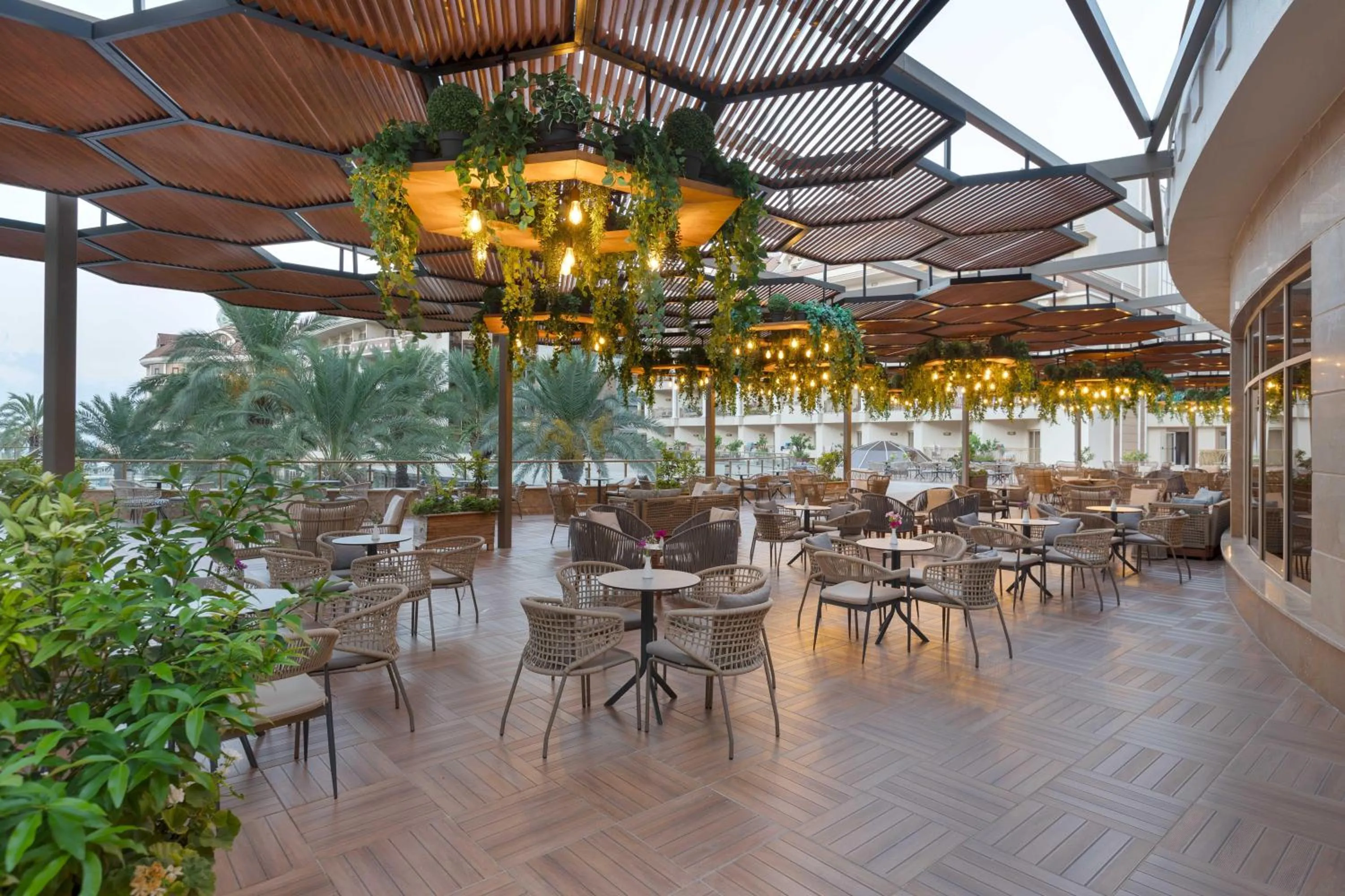 Area and facilities in Kirman Belazur Resort & Spa