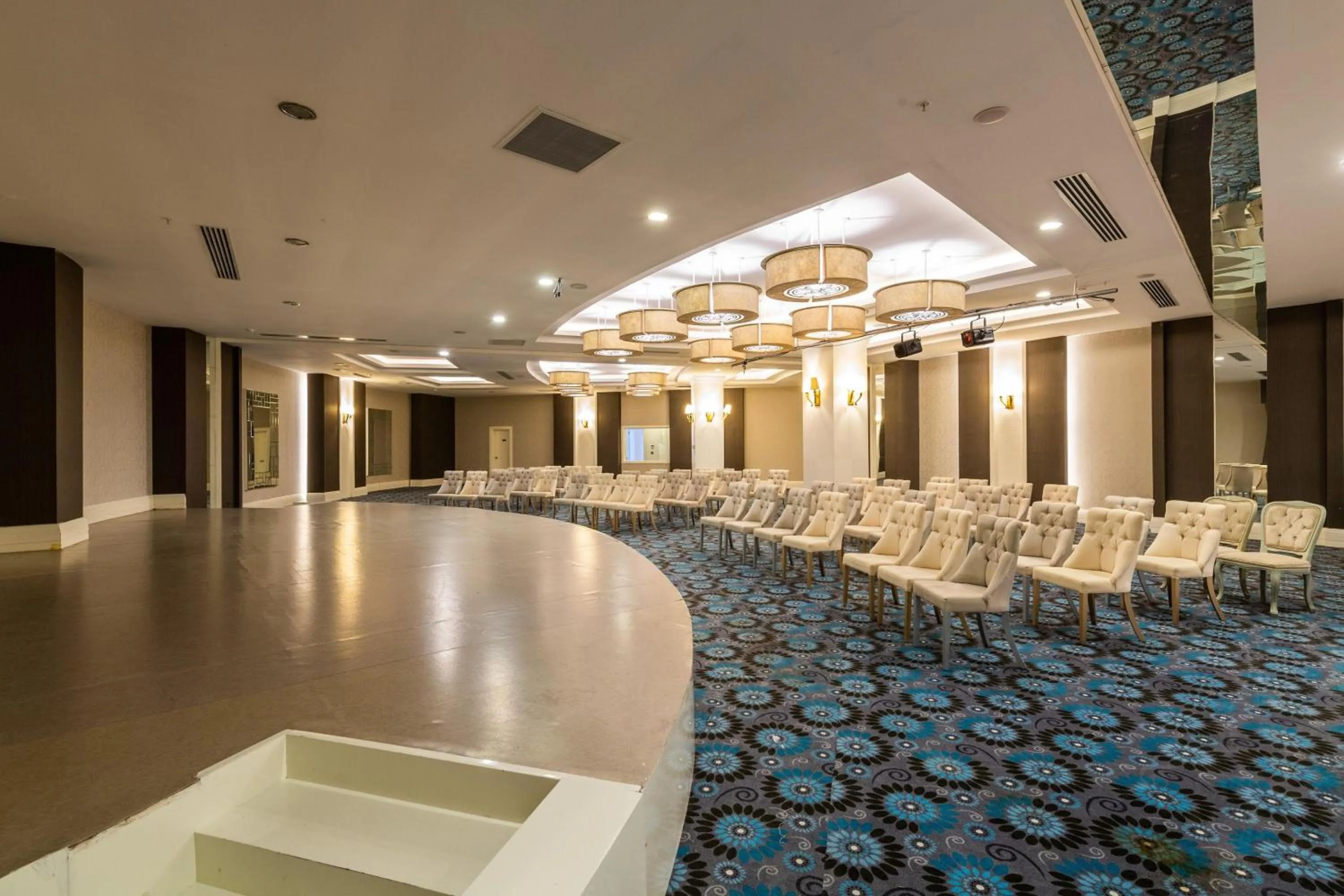 Meeting/conference room in Kirman Belazur Resort & Spa