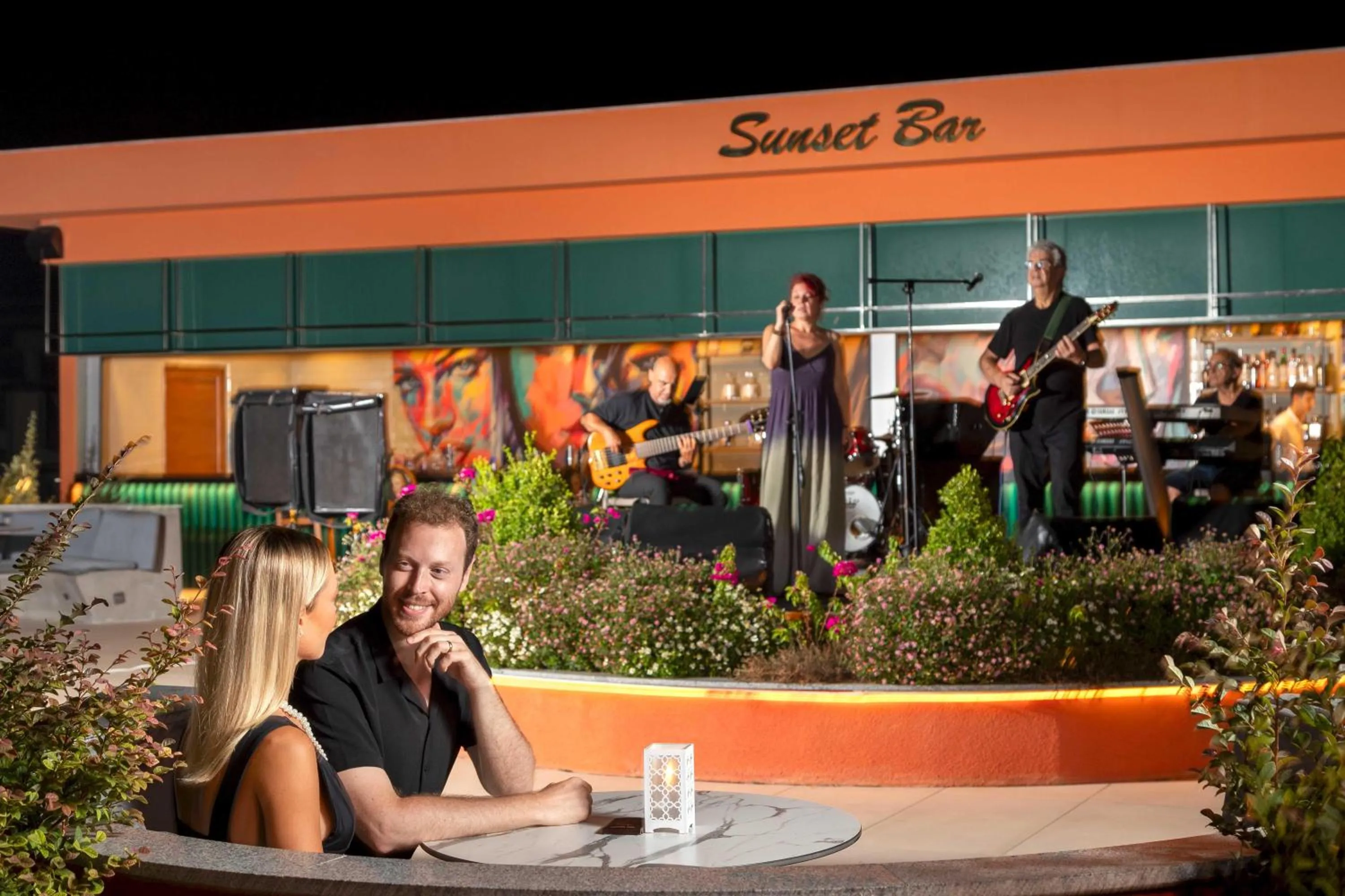 Lounge or bar in Kirman Belazur Resort & Spa