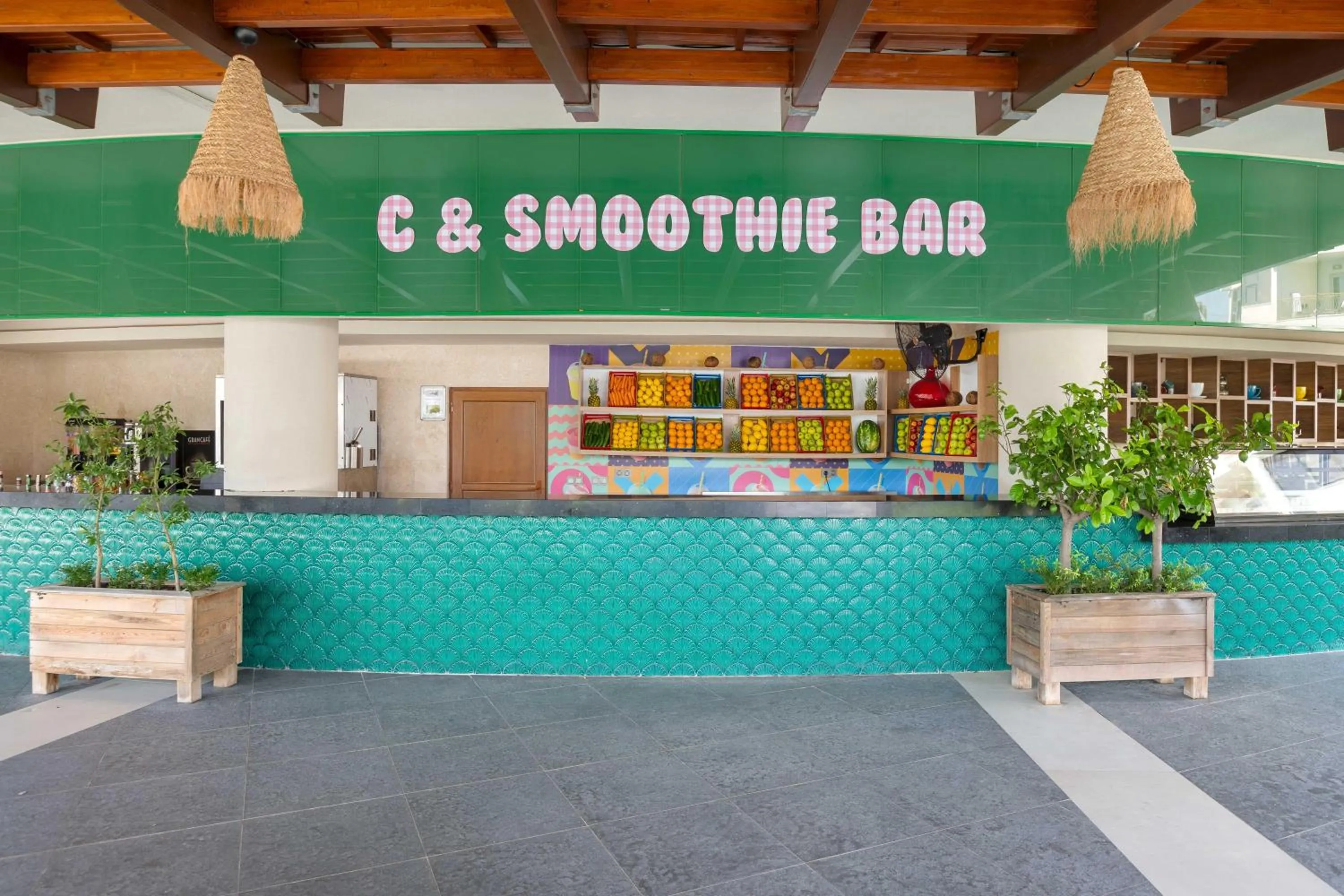 Lounge or bar in Kirman Belazur Resort & Spa