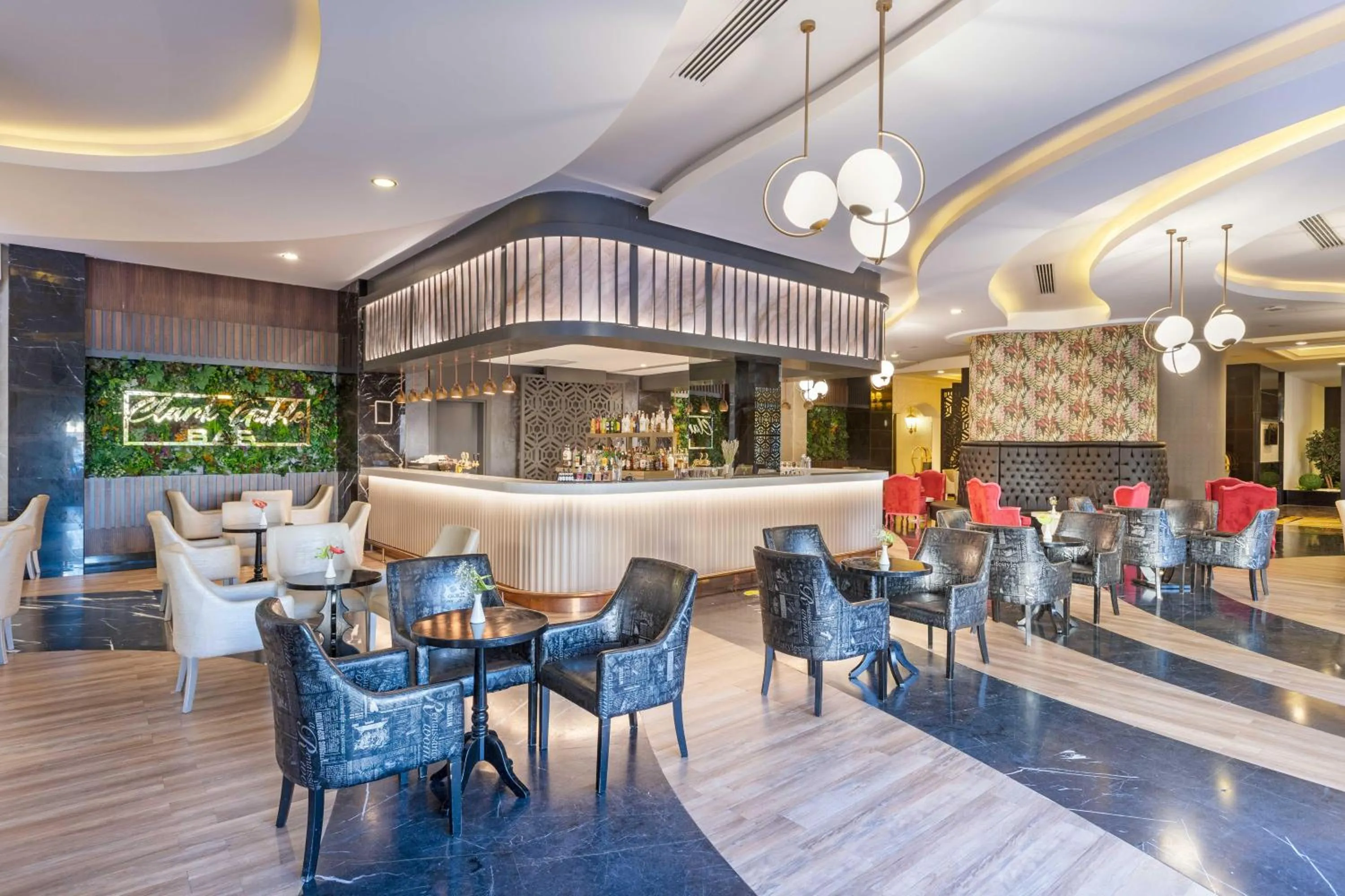 Lounge or bar in Kirman Belazur Resort & Spa