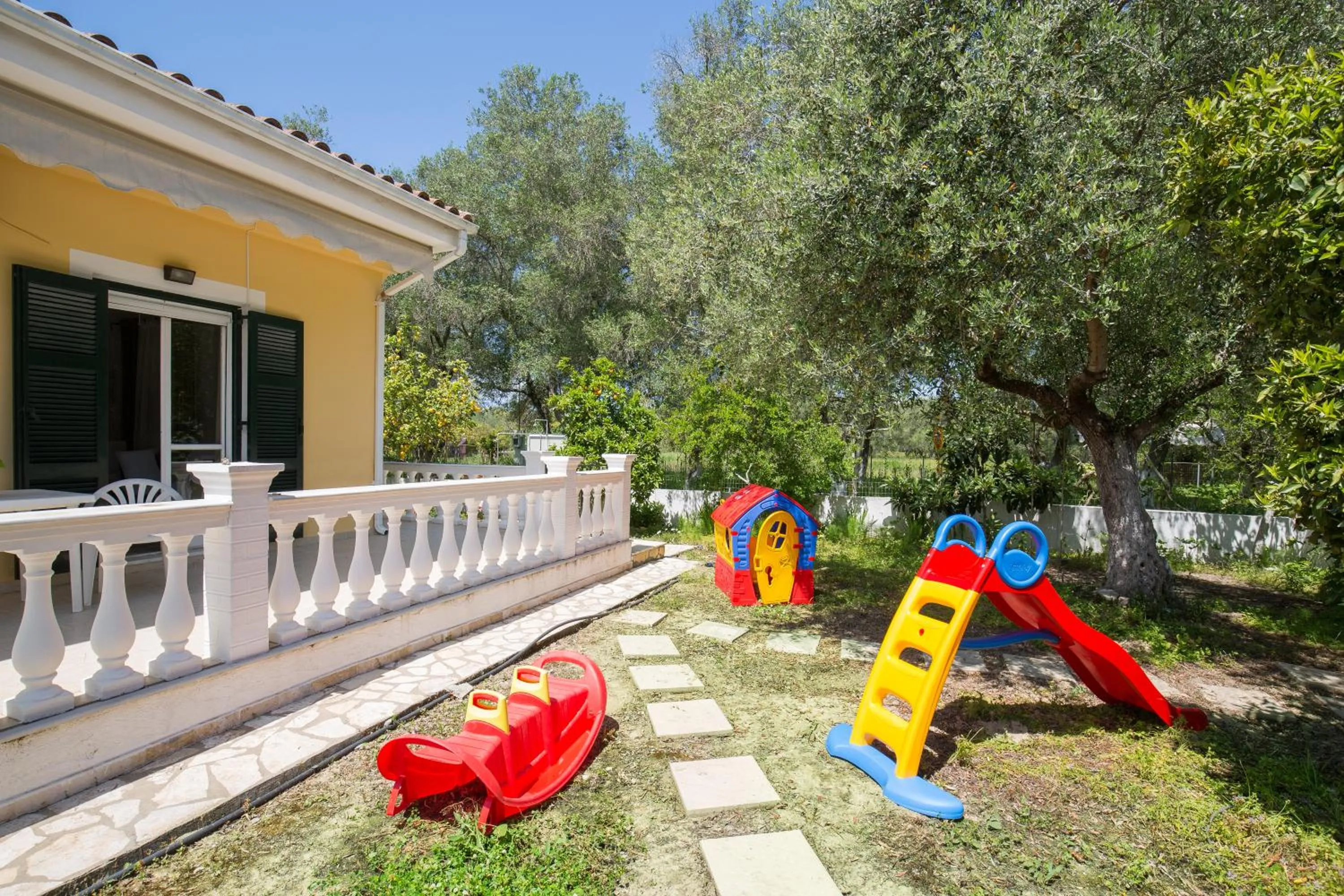 Garden in Karia Holiday Home