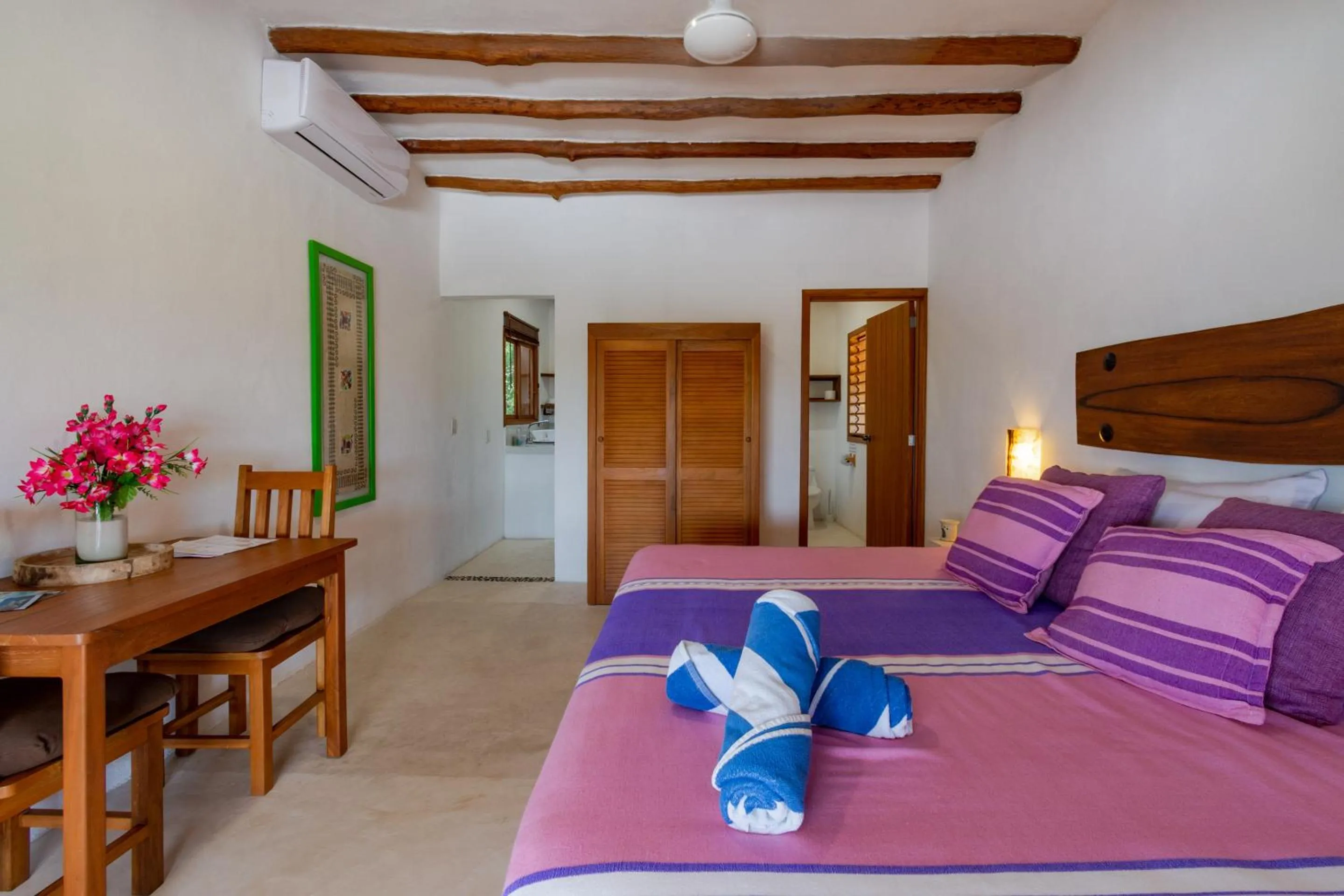 Bed in La Casa del Alux - Adults Only