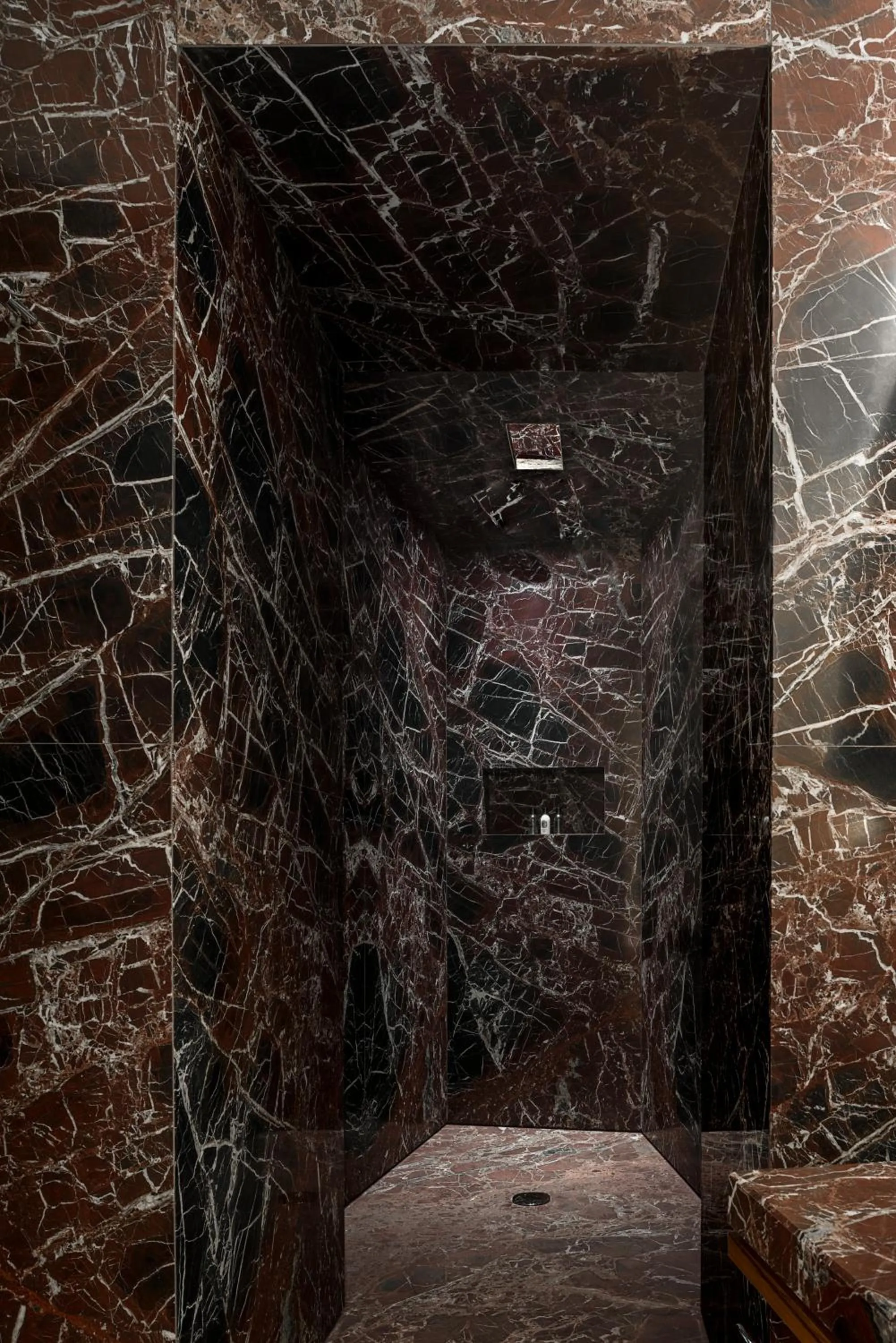 Bathroom in Fendi Private Suites - Small Luxury Hotels of the World