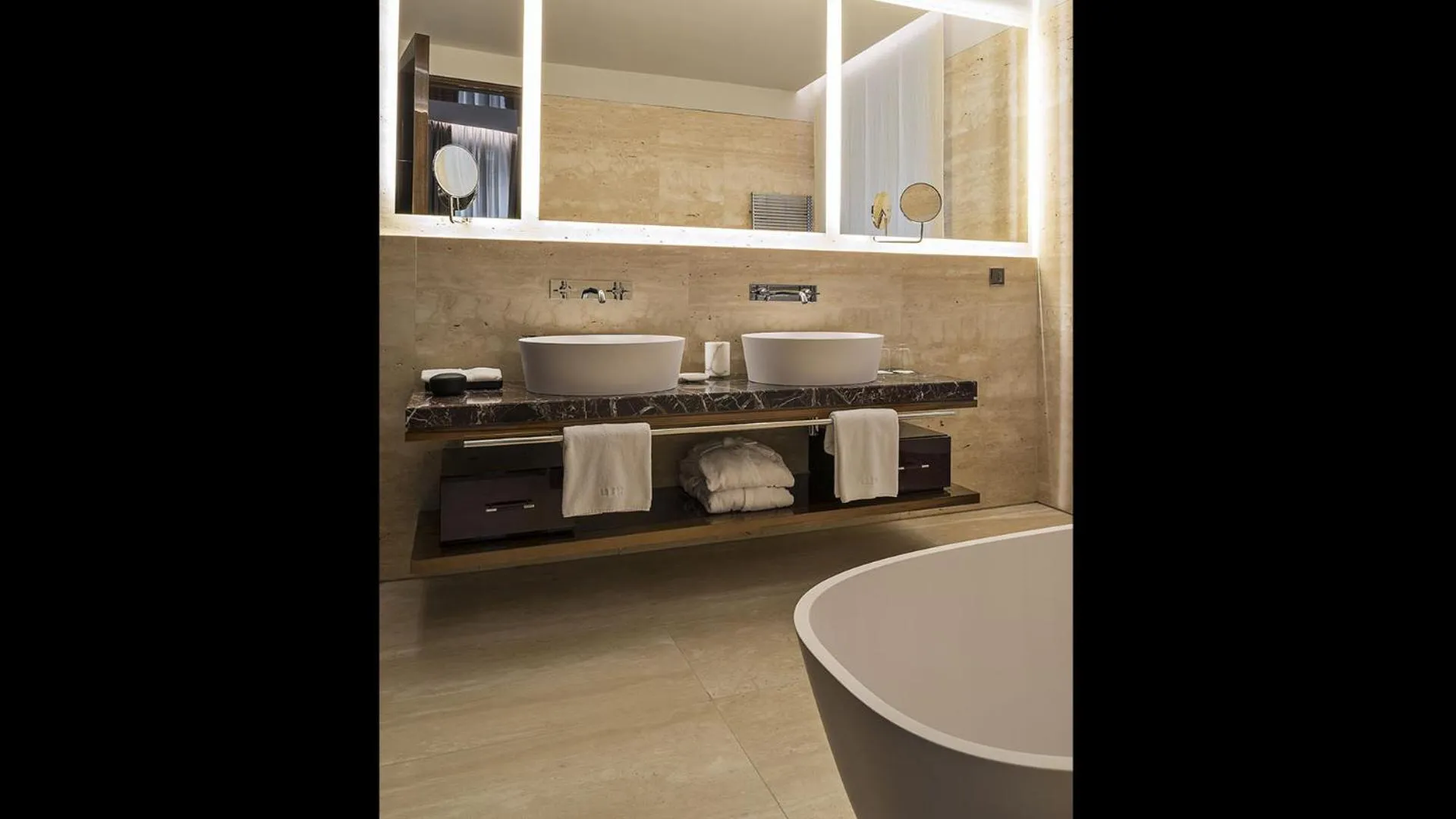 Bathroom in Fendi Private Suites - Small Luxury Hotels of the World