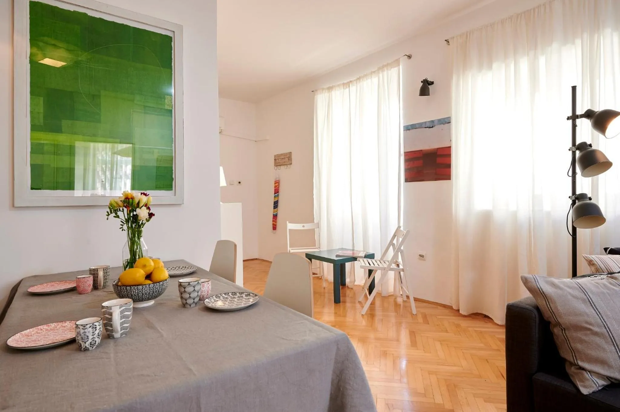 Dining area in Apartment Tin