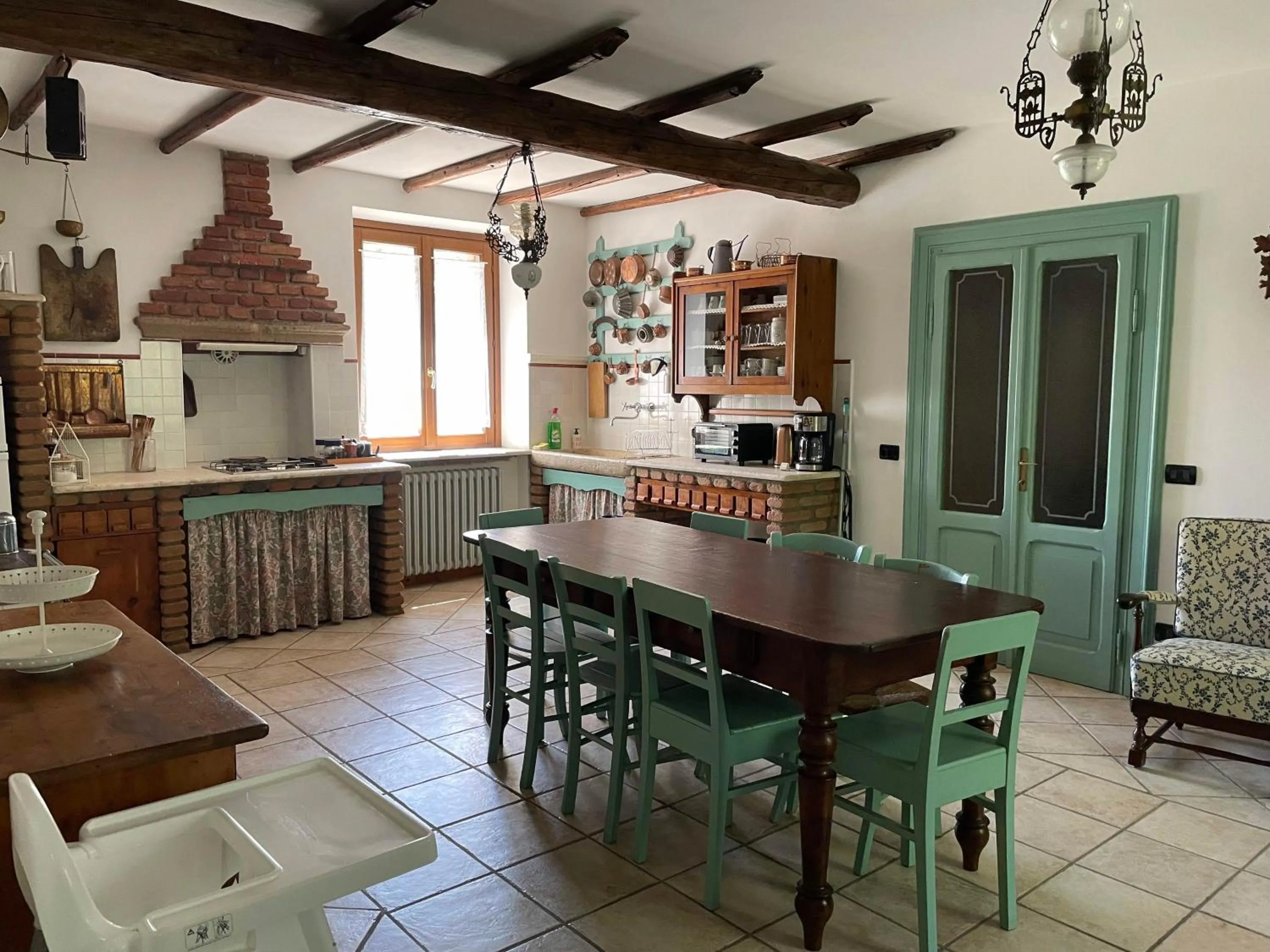 Kitchen or kitchenette in Casa Vacanze Cascina Campagnola