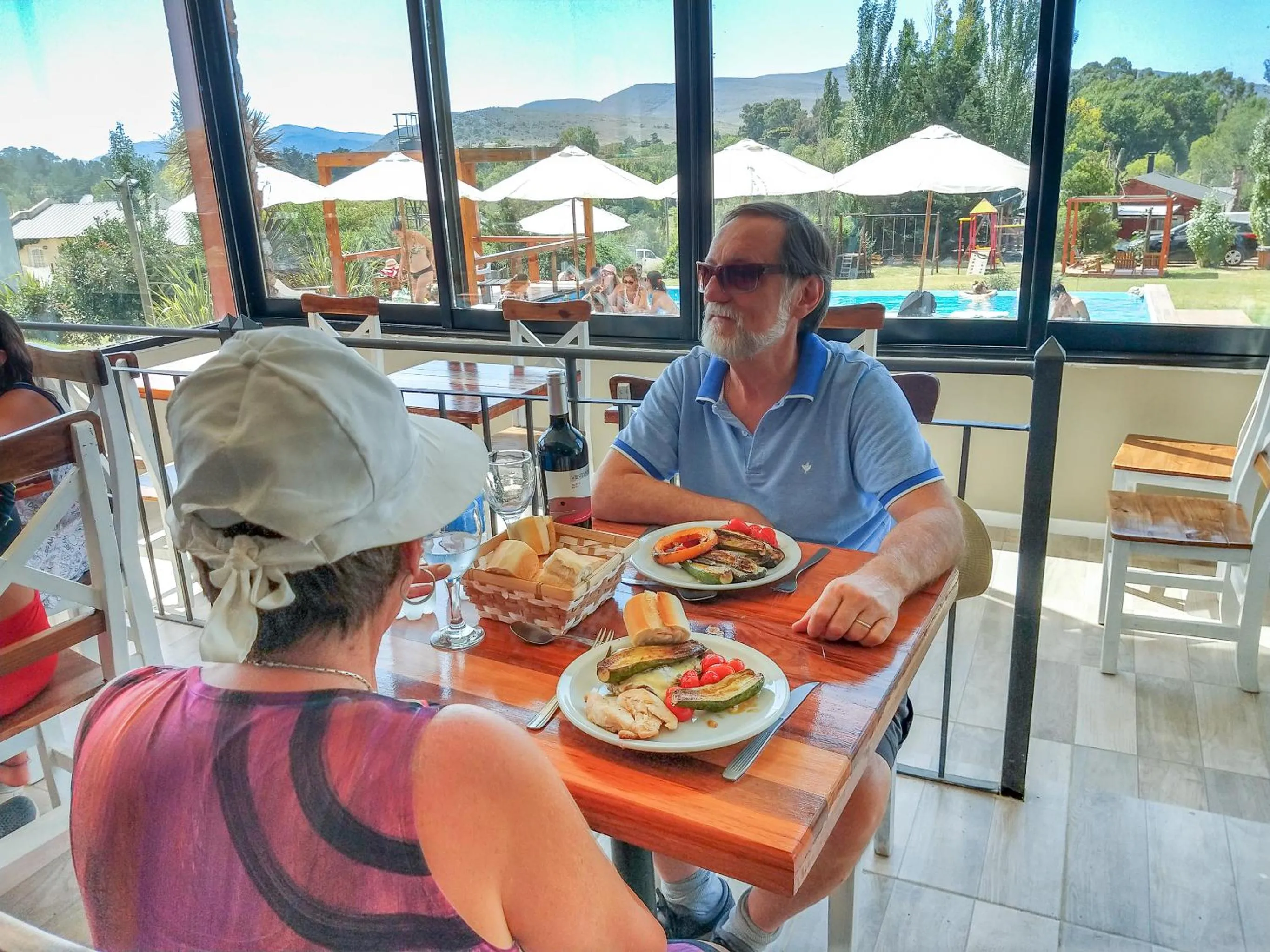 Restaurant/places to eat in Balcon del Golf