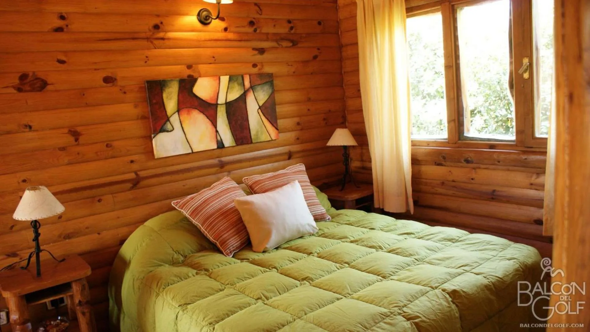 Bed in Balcon del Golf