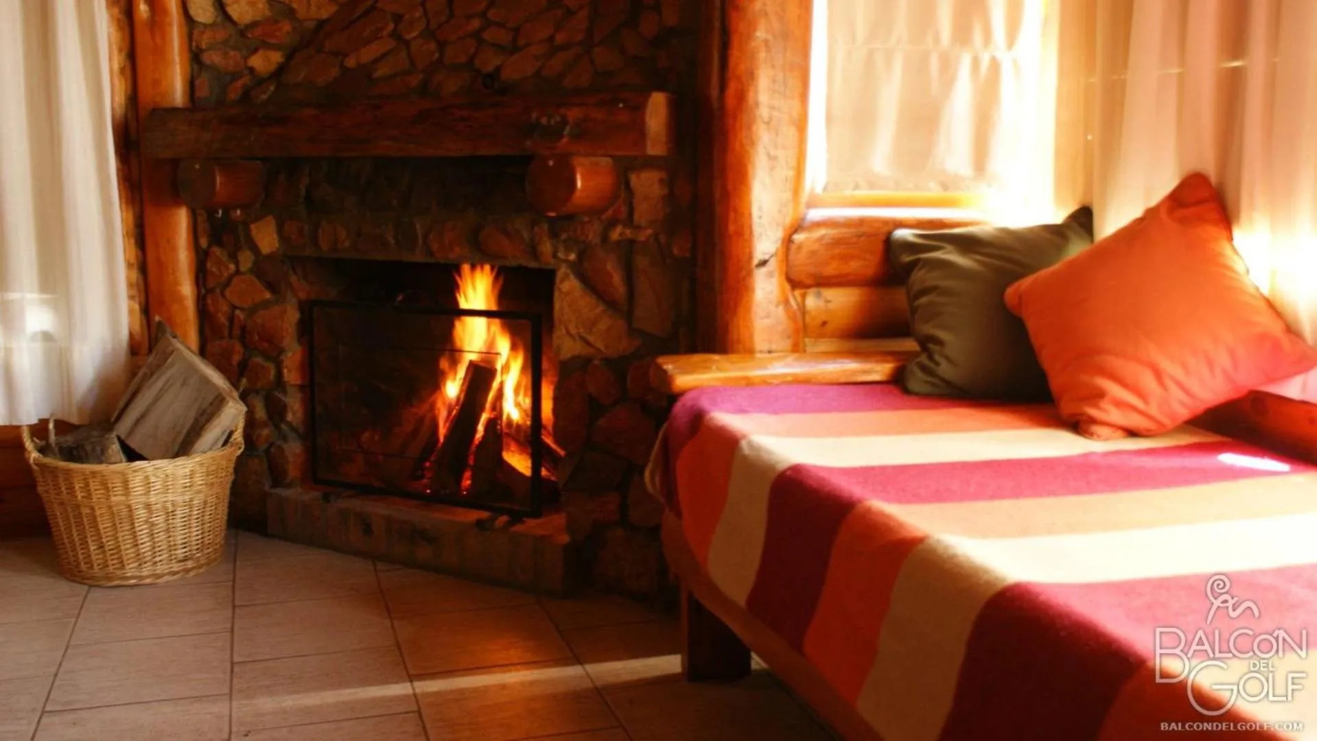 Living room, Bed in Balcon del Golf