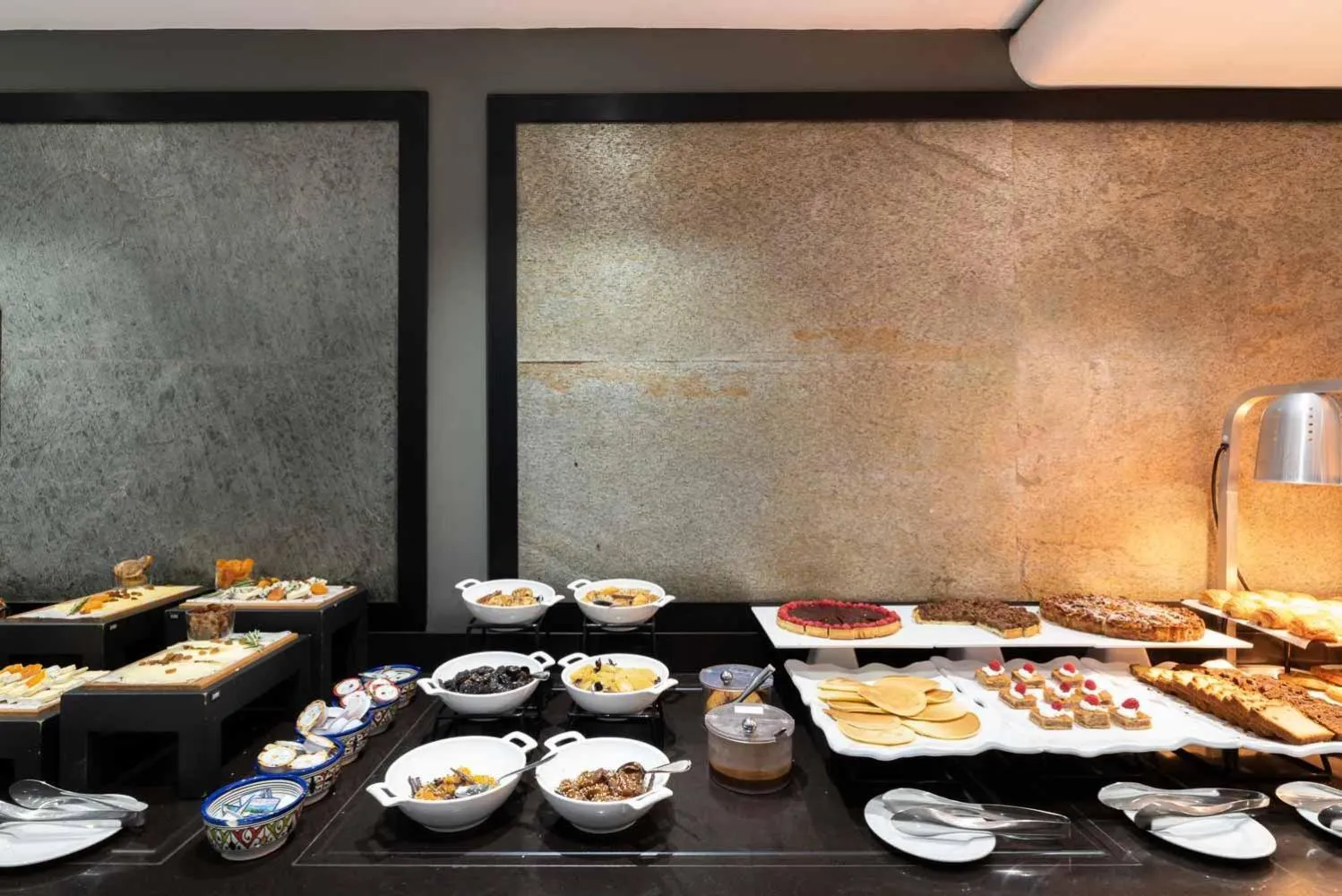 Restaurant/places to eat in Domo Casablanca