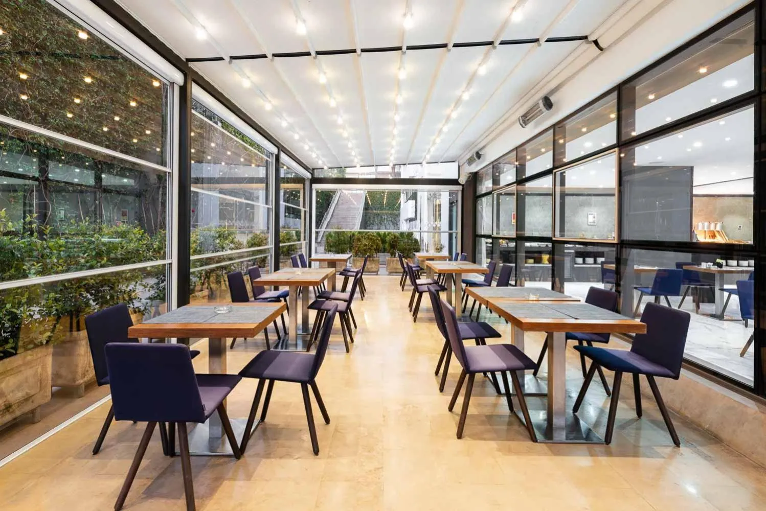 Restaurant/places to eat in Domo Casablanca