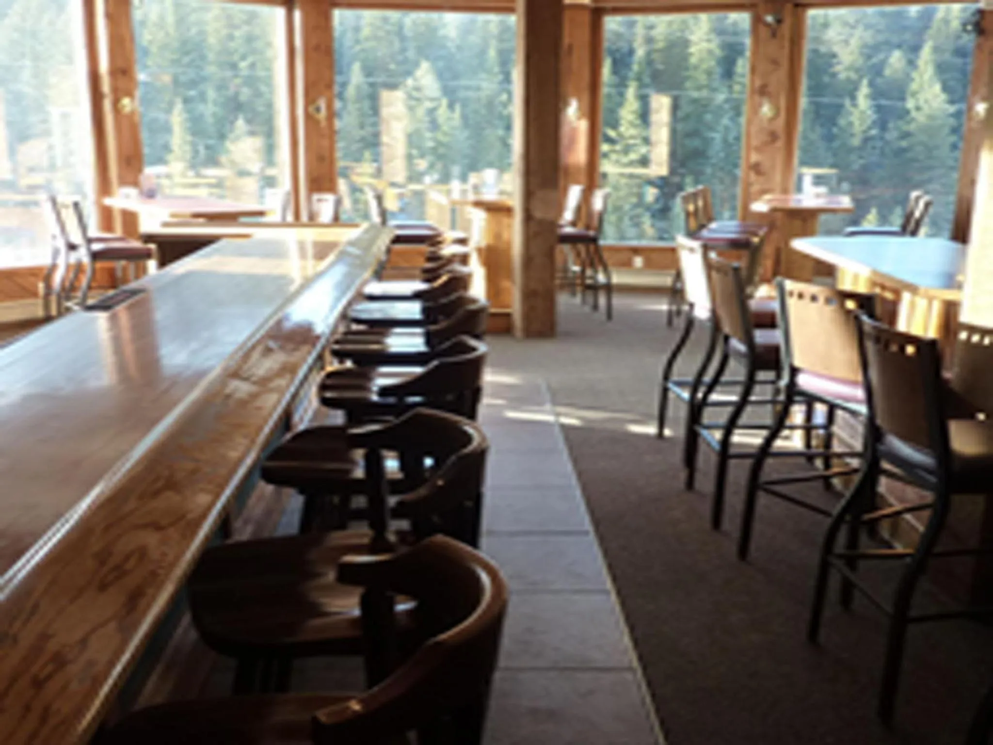 Restaurant/places to eat in Soda Butte Lodge