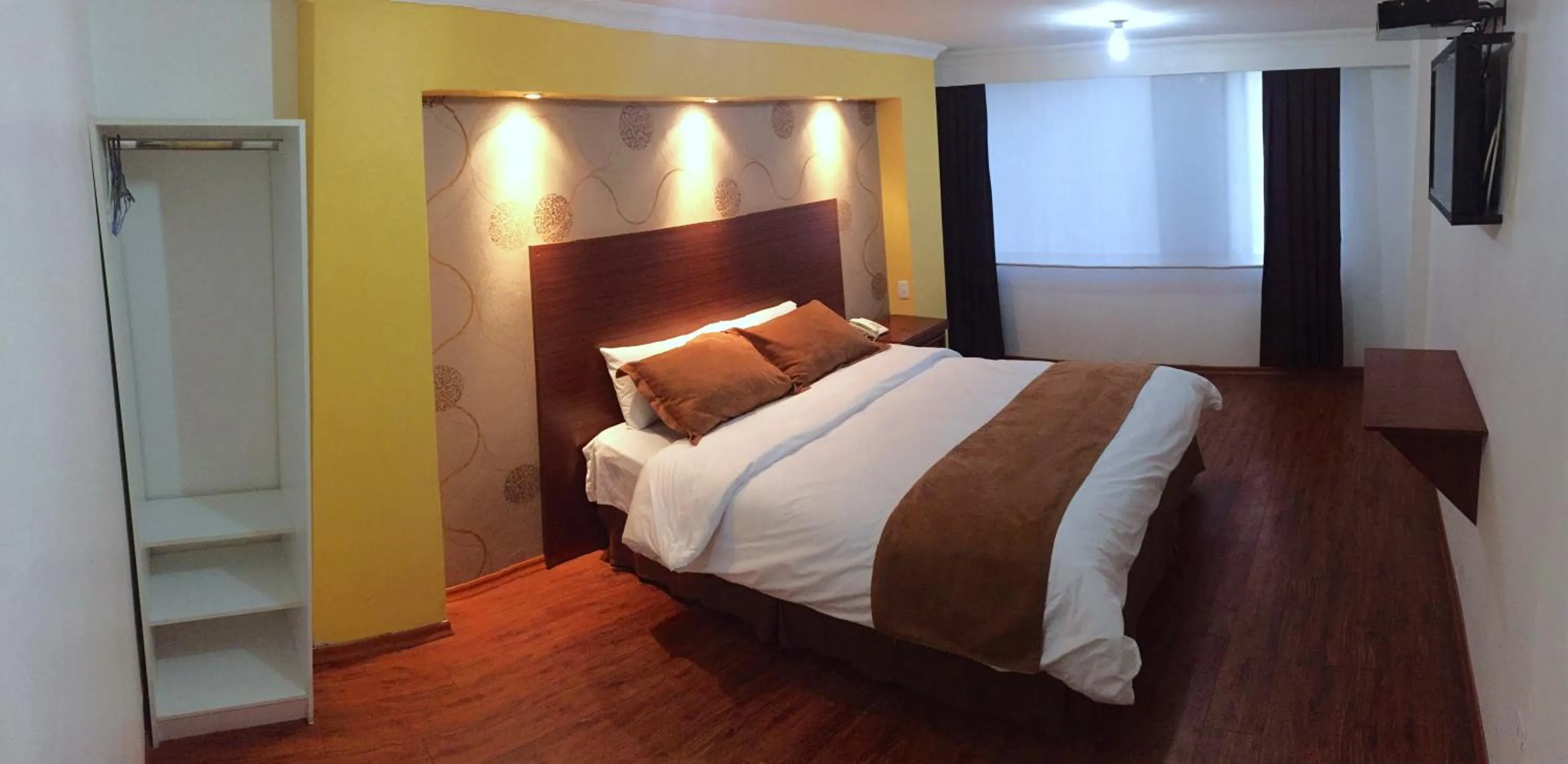 Bed in Gran Hotel Napoleón