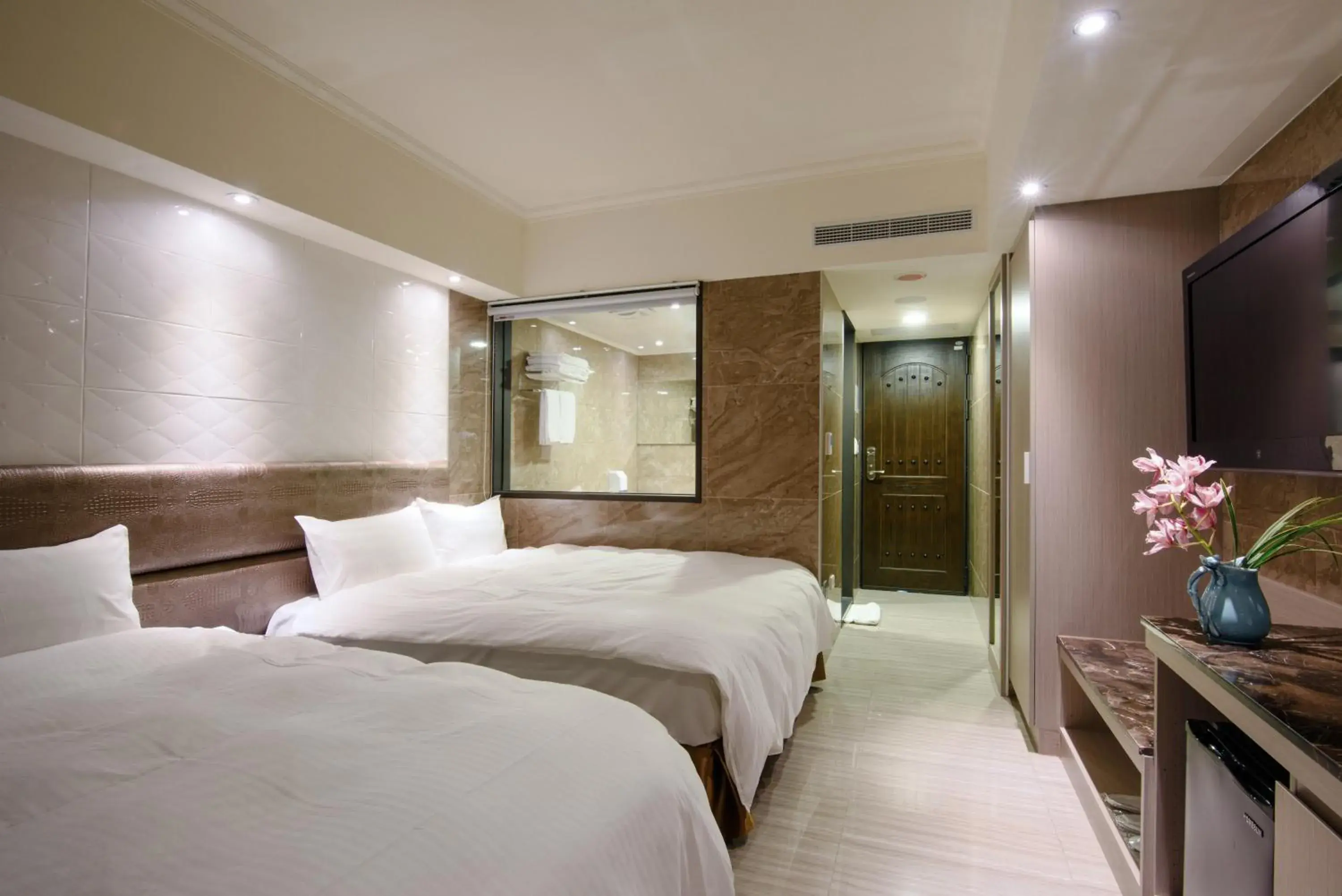 Lake view, Bed in Shui Sha Lian Hotel Lake view, Bed in Shui Sha Lian Hotel