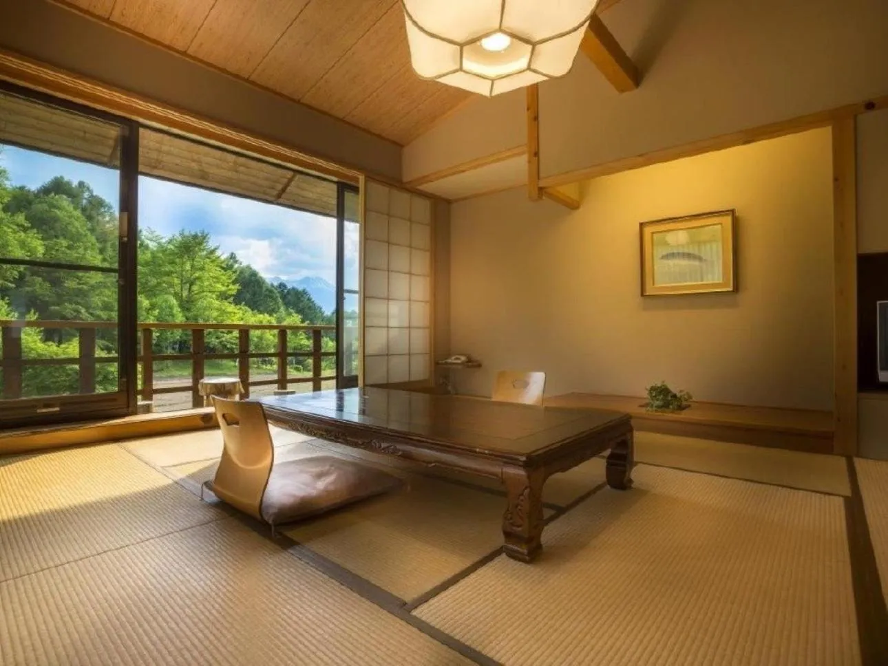 Tsutaya Tokinoyado Kazari