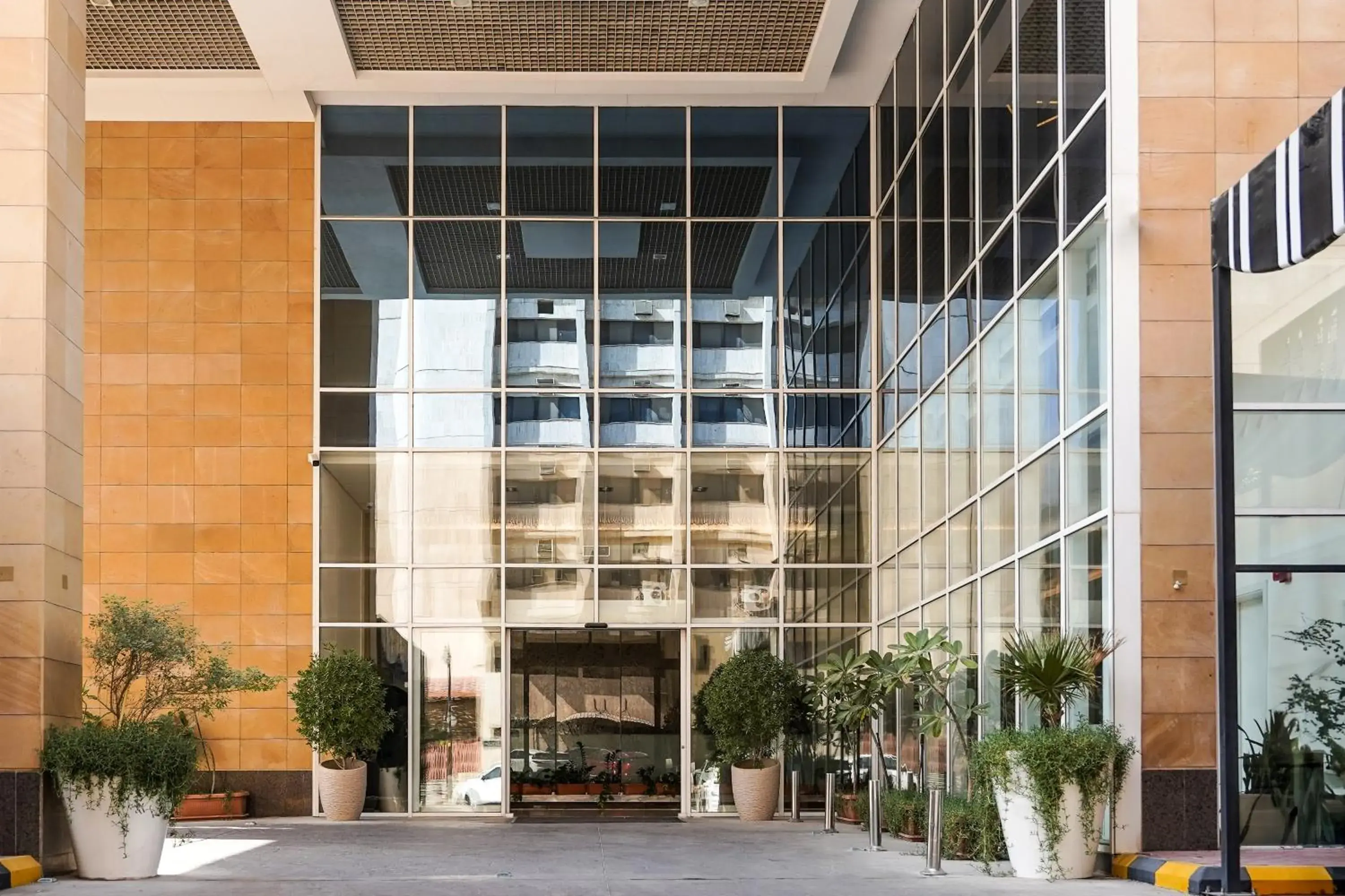 Property building in Awfad Hotel Property building in Awfad Hotel