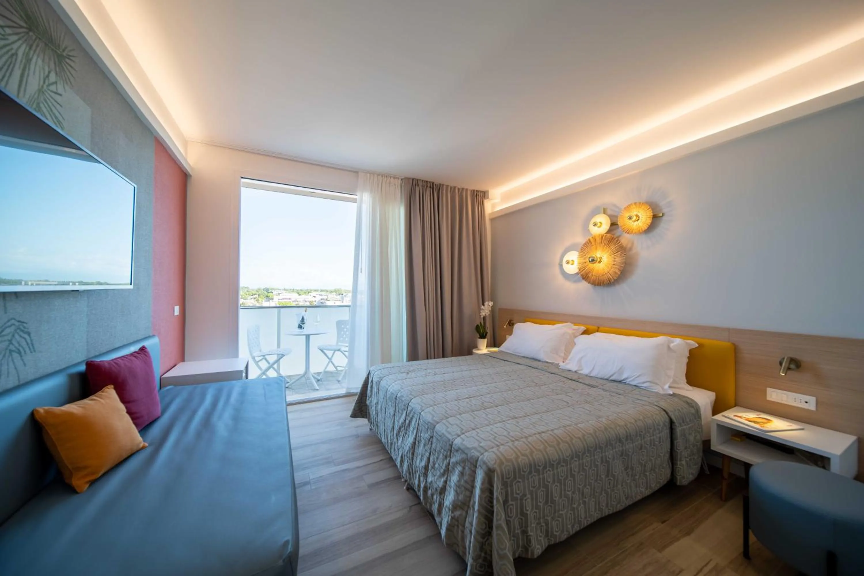 Bedroom, Bed in Hotel Palma de Majorca