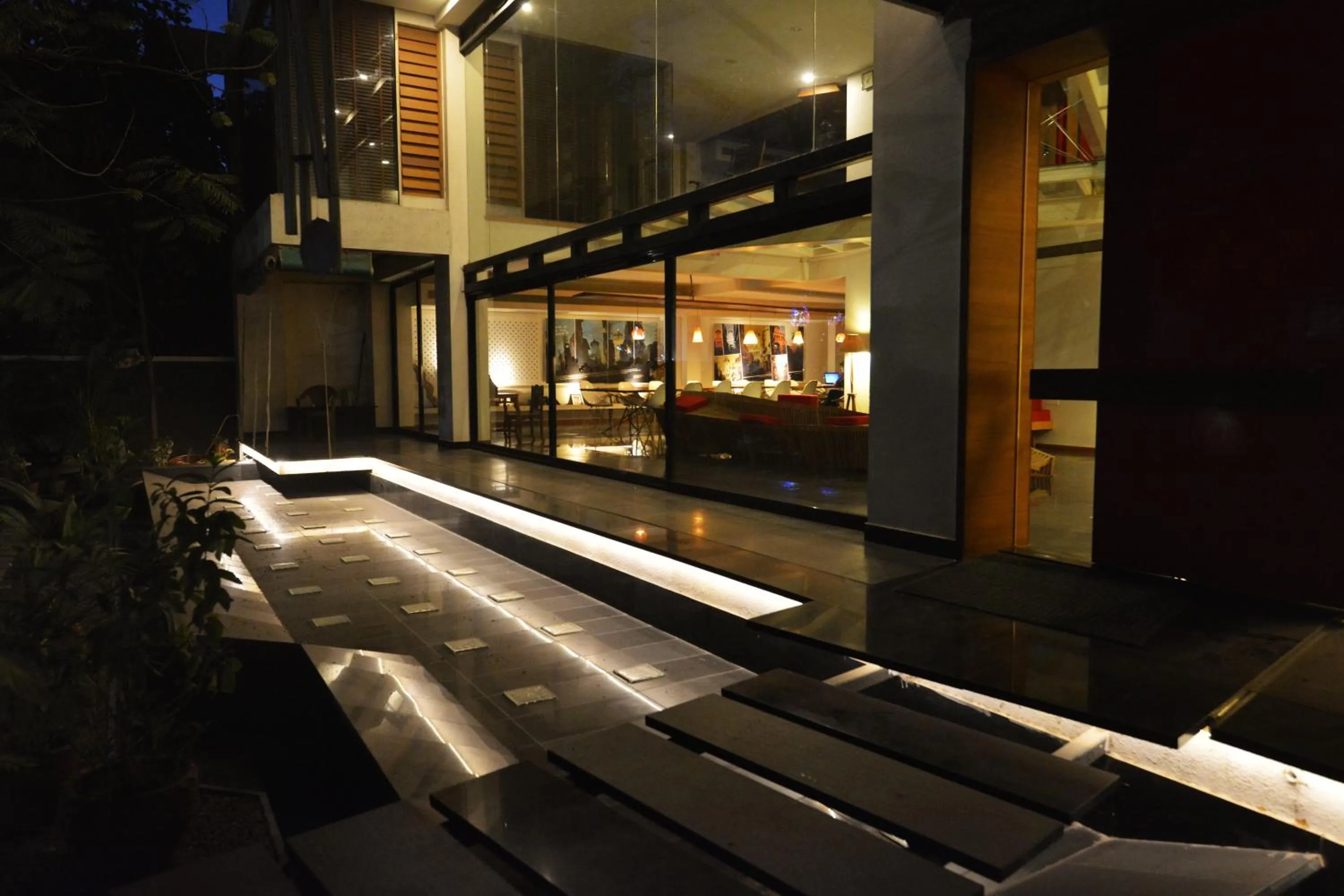 Night in The Sky Imperial Aarivaa Luxury Stays