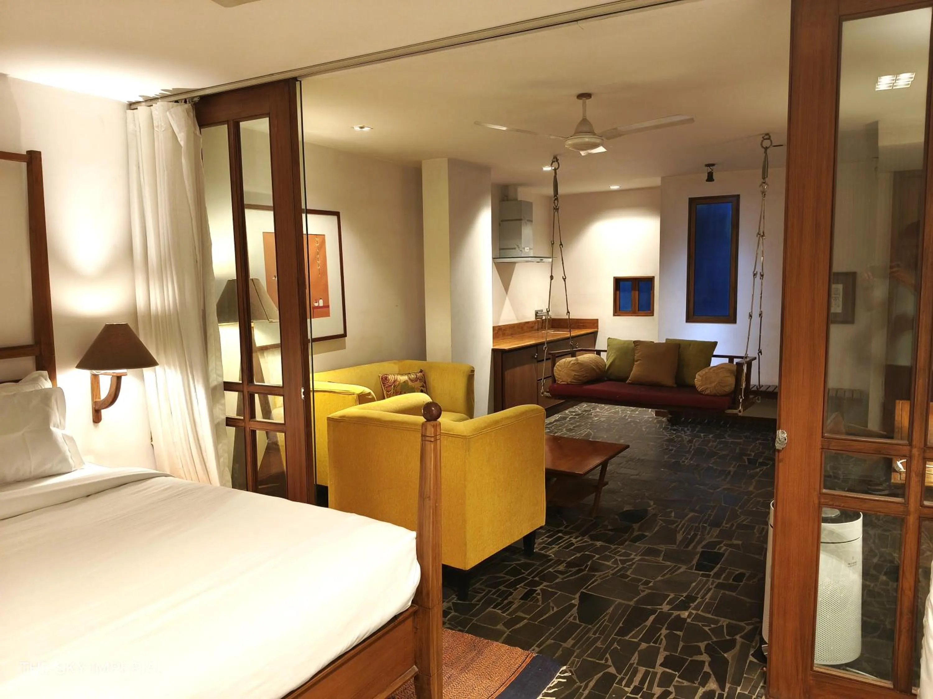 Bed in The Sky Imperial Aarivaa Luxury Stays