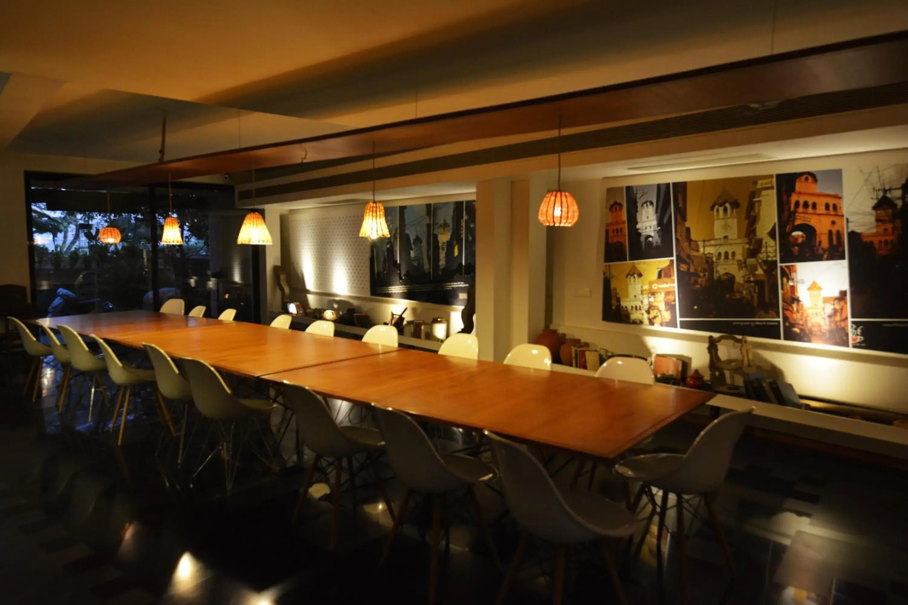 Restaurant/places to eat in The Sky Imperial Aarivaa Luxury Stays Restaurant/places to eat in The Sky Imperial Aarivaa Luxury Stays