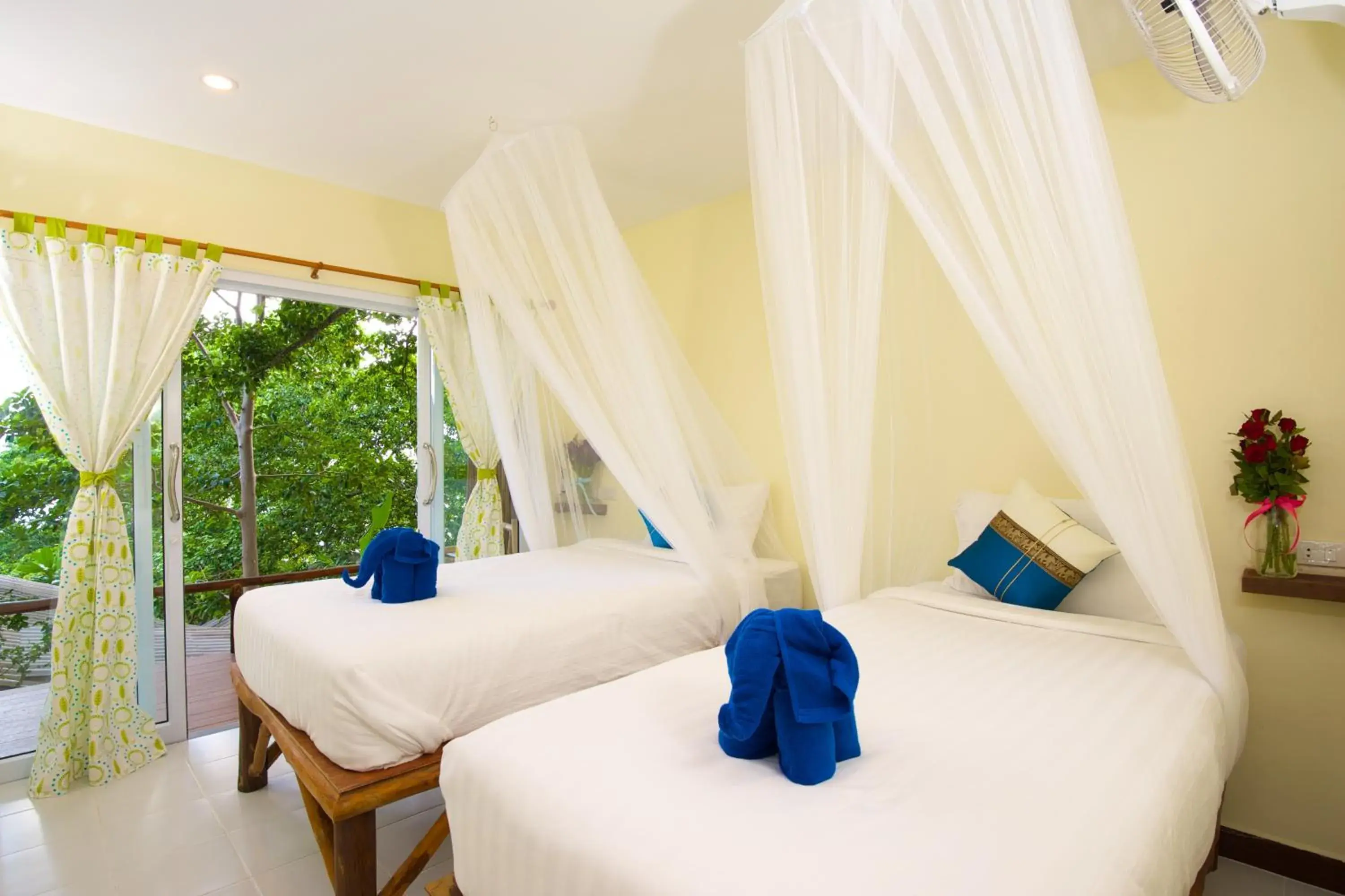 Bed in Bubble Bungalow Bed in Bubble Bungalow