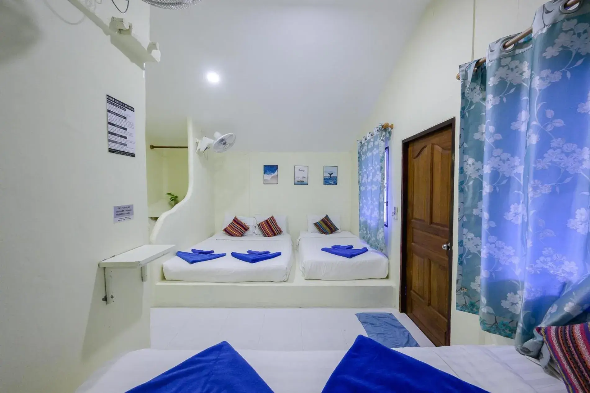 Property building, Bed in Bubble Bungalow Property building, Bed in Bubble Bungalow
