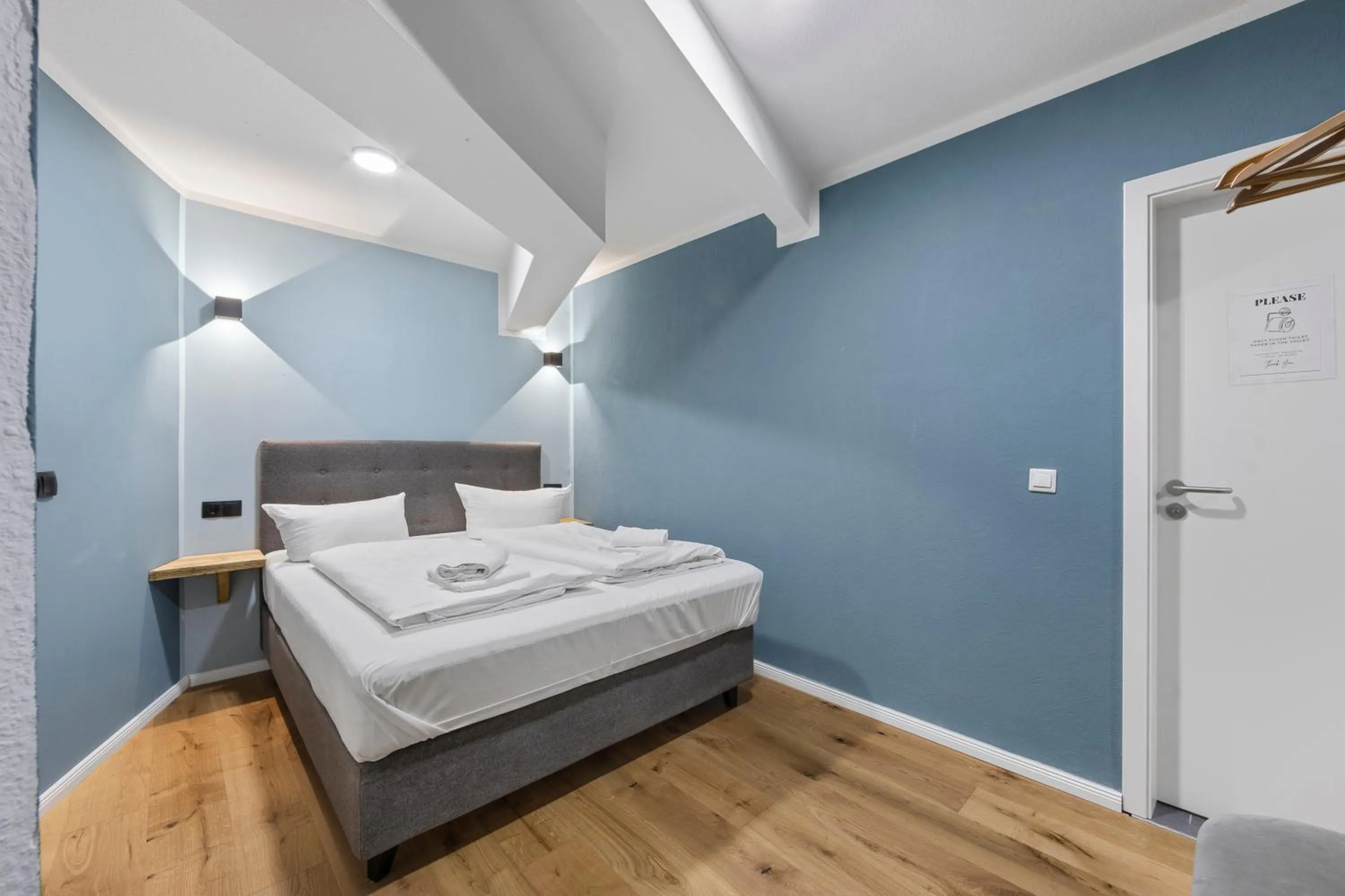 Bedroom, Bed in Big family apartment Berlin Treptower Park