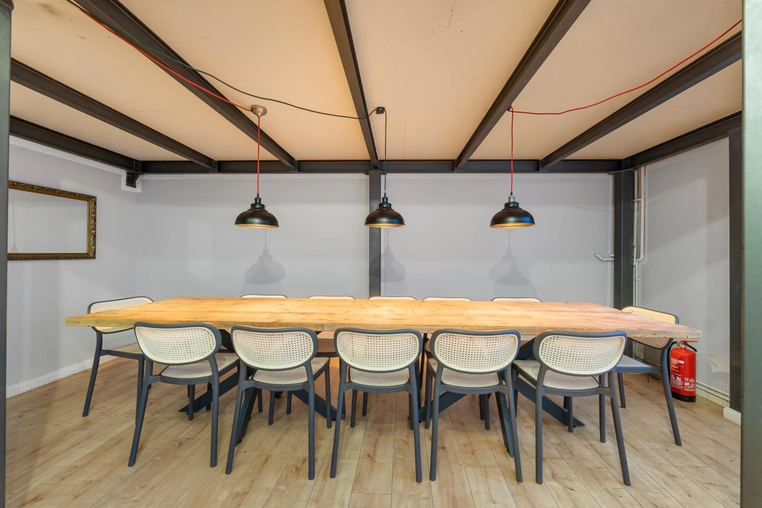 Dining area in Big family apartment Berlin Treptower Park