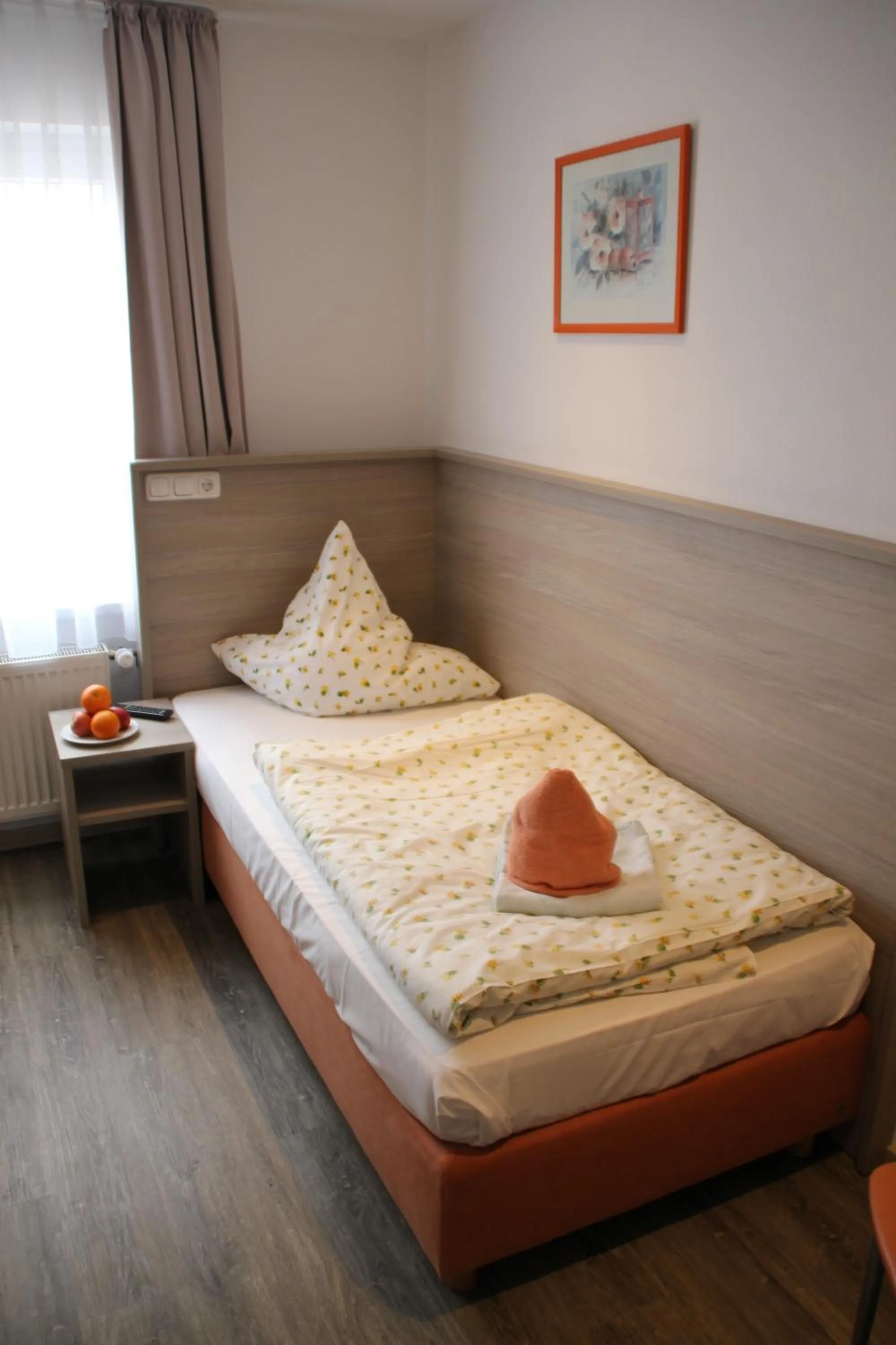 Photo of the whole room, Bed in Rathausstuben