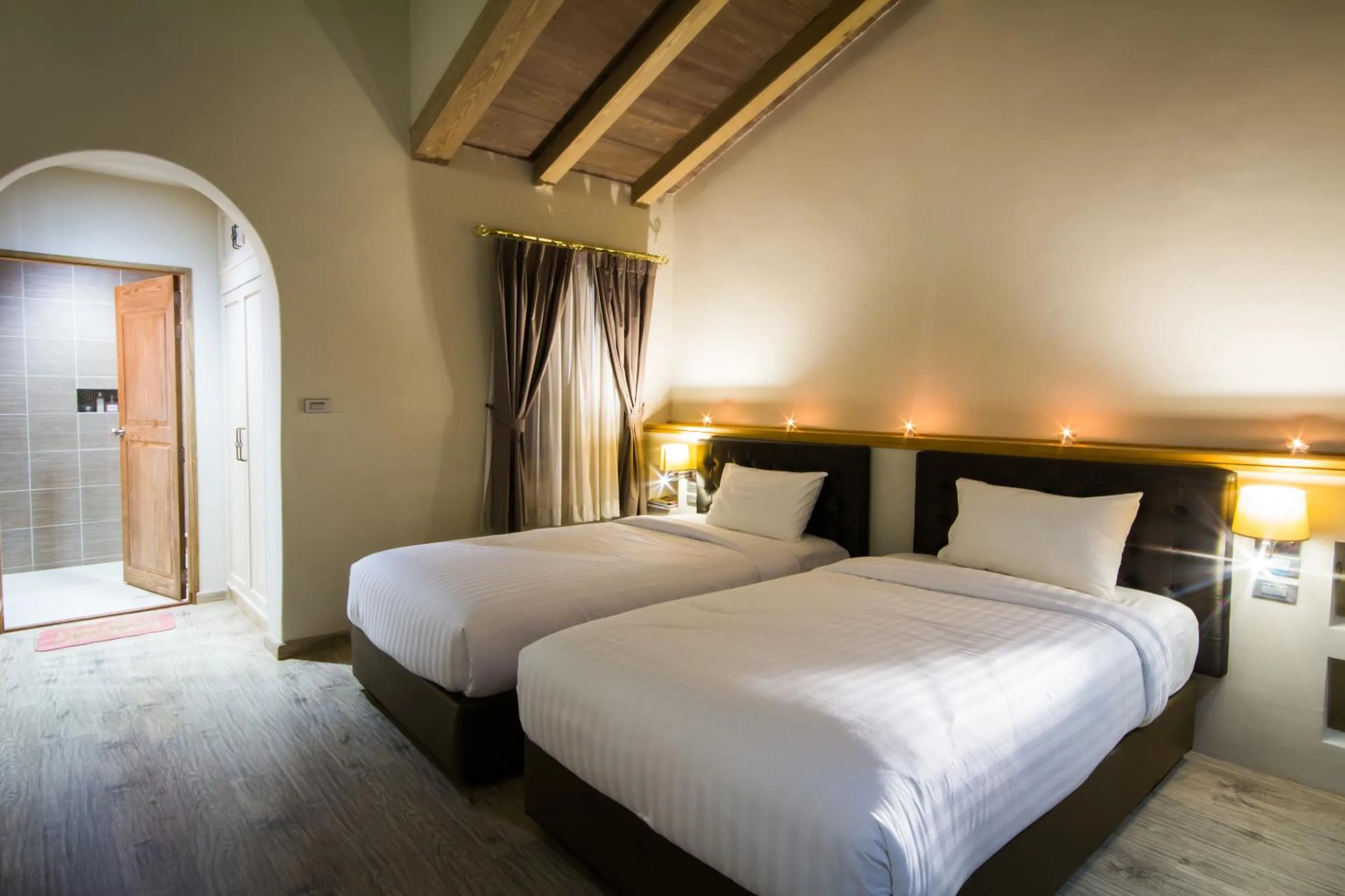 Mountain view, Bed in Mela Garden Retreat Cottage