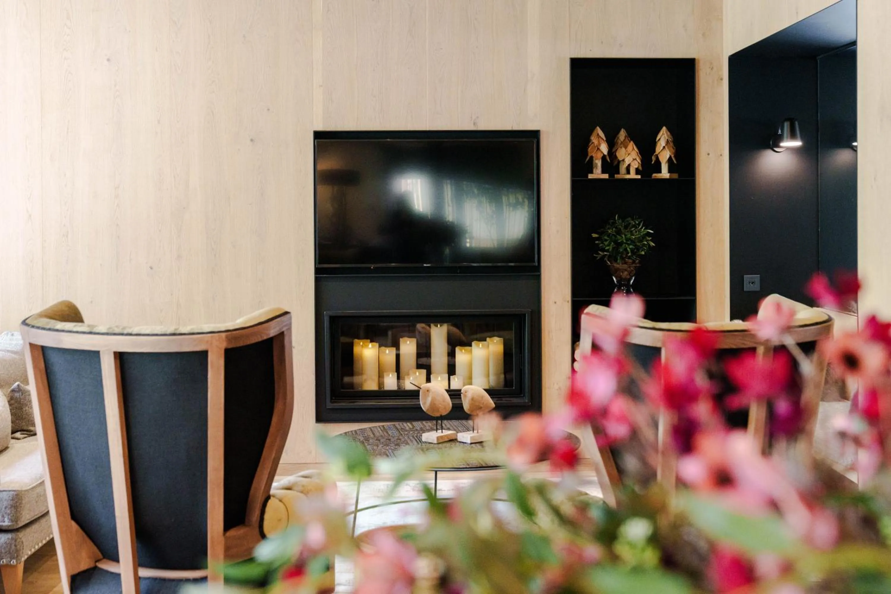 Communal lounge/ TV room in Hotel Naudi Boutique Adults only