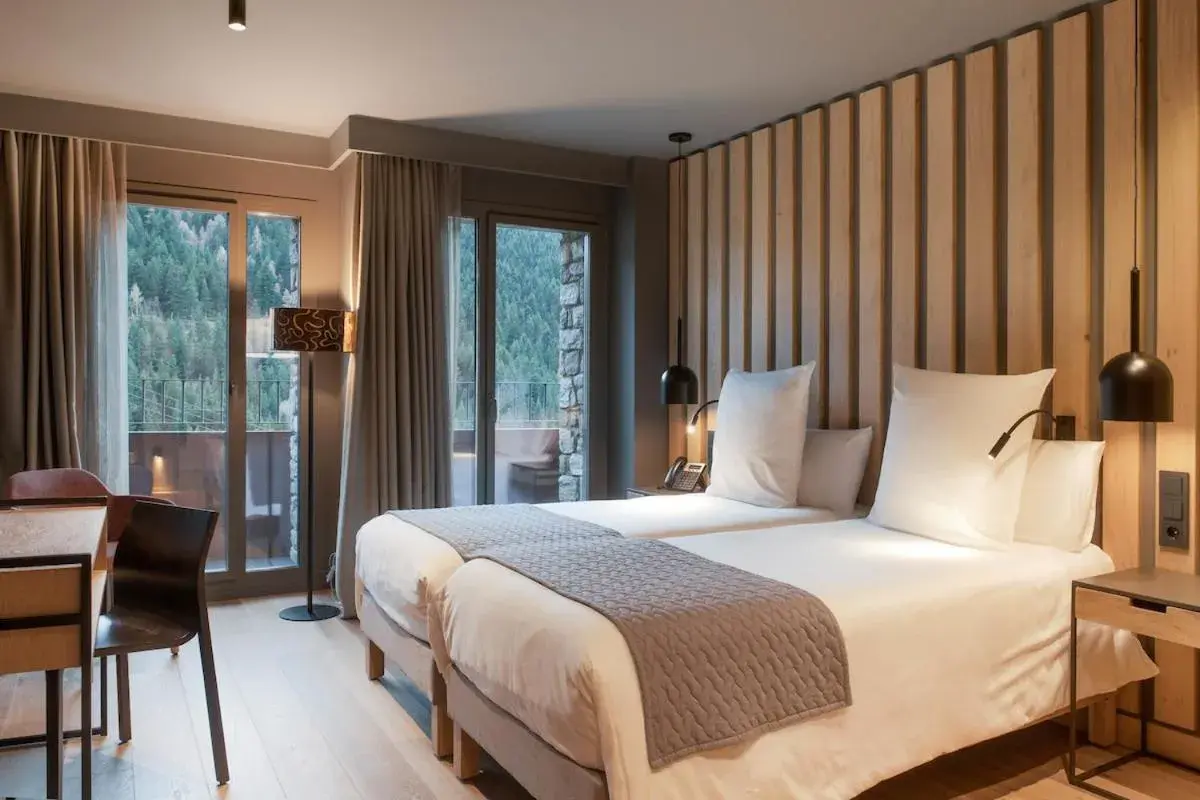 Twin Room - Disability Access in Hotel Naudi Boutique Adults only Twin Room - Disability Access in Hotel Naudi Boutique Adults only