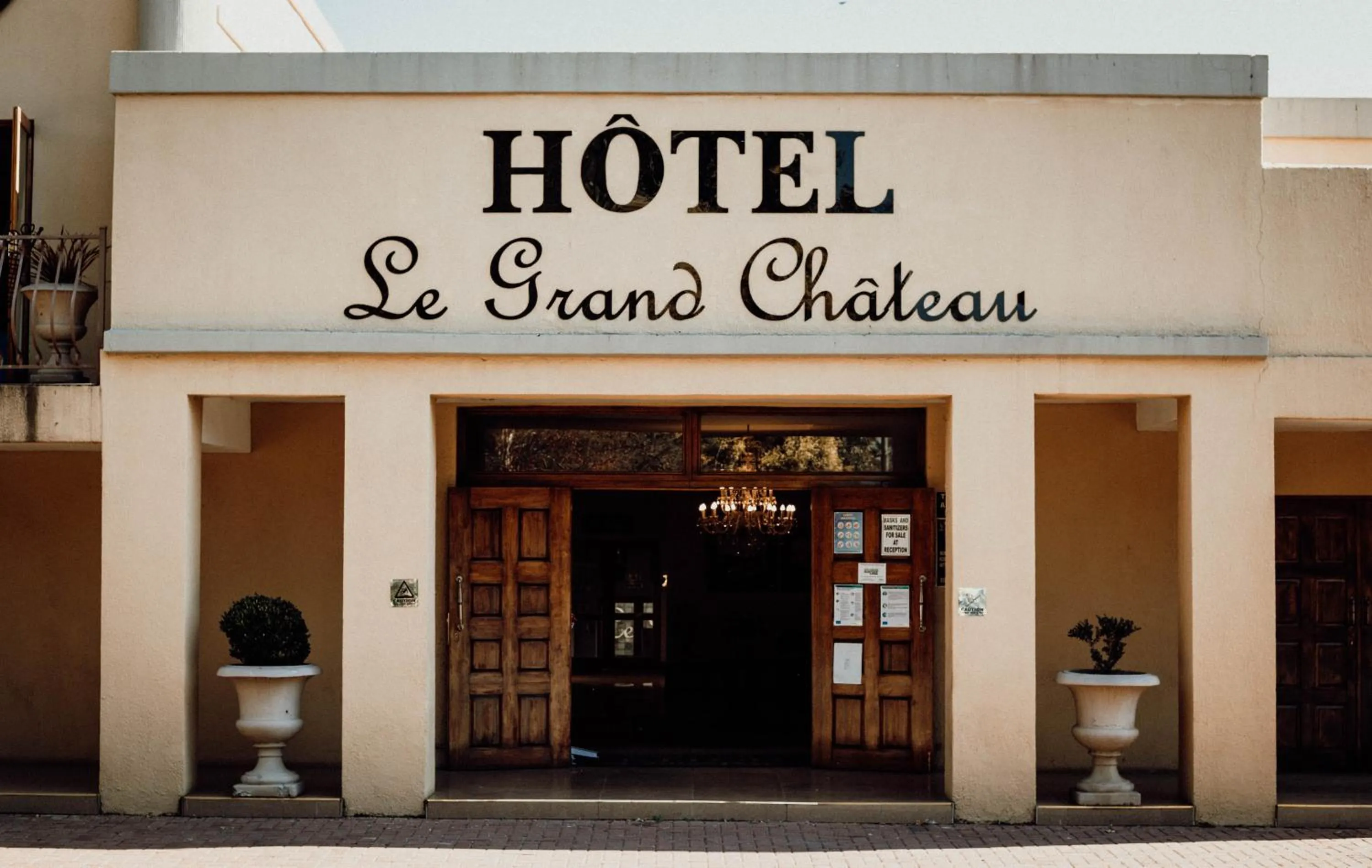 Facade/entrance in Le Grand Chateau Hotel