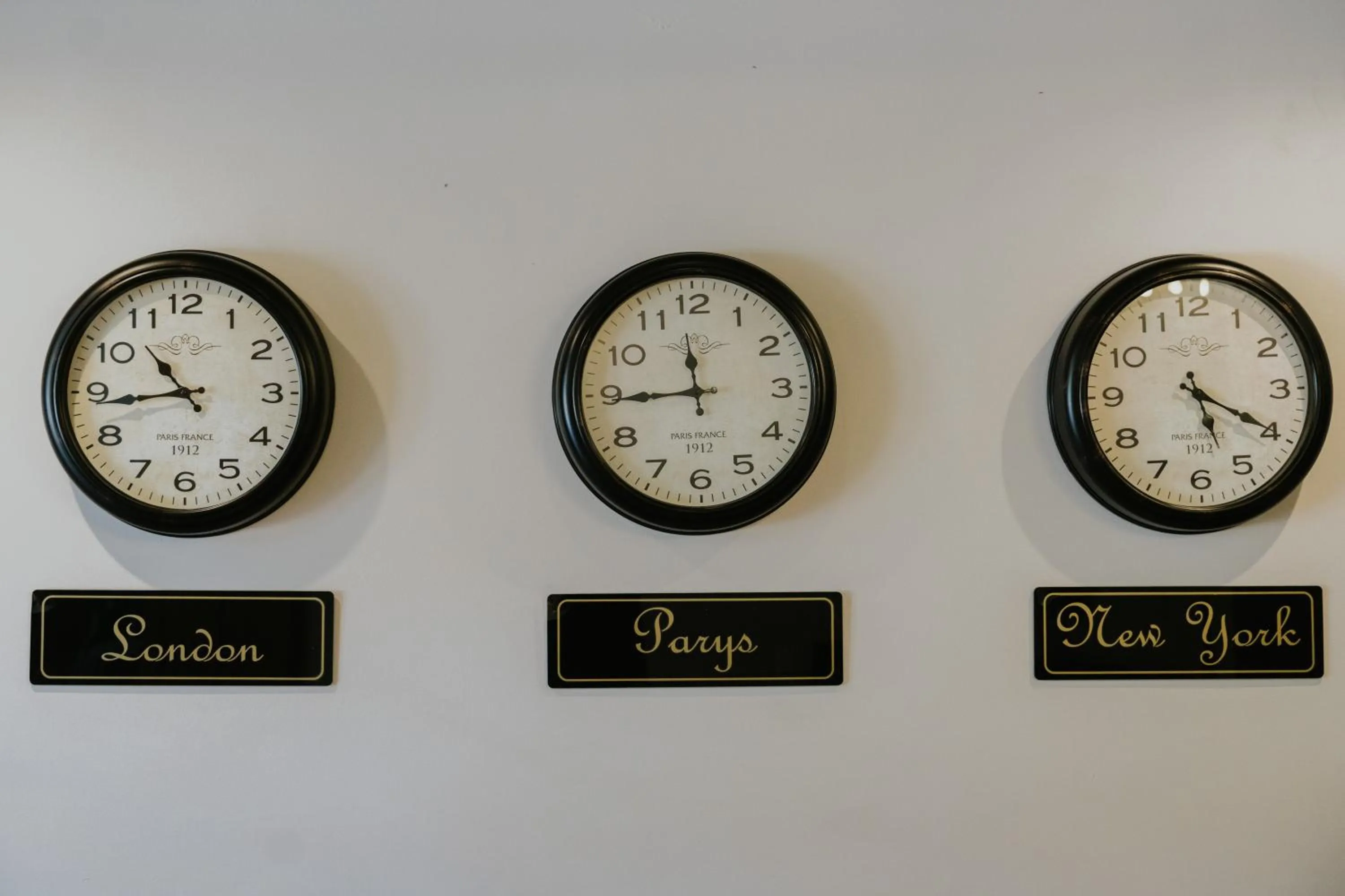 Lobby or reception in Le Grand Chateau Hotel