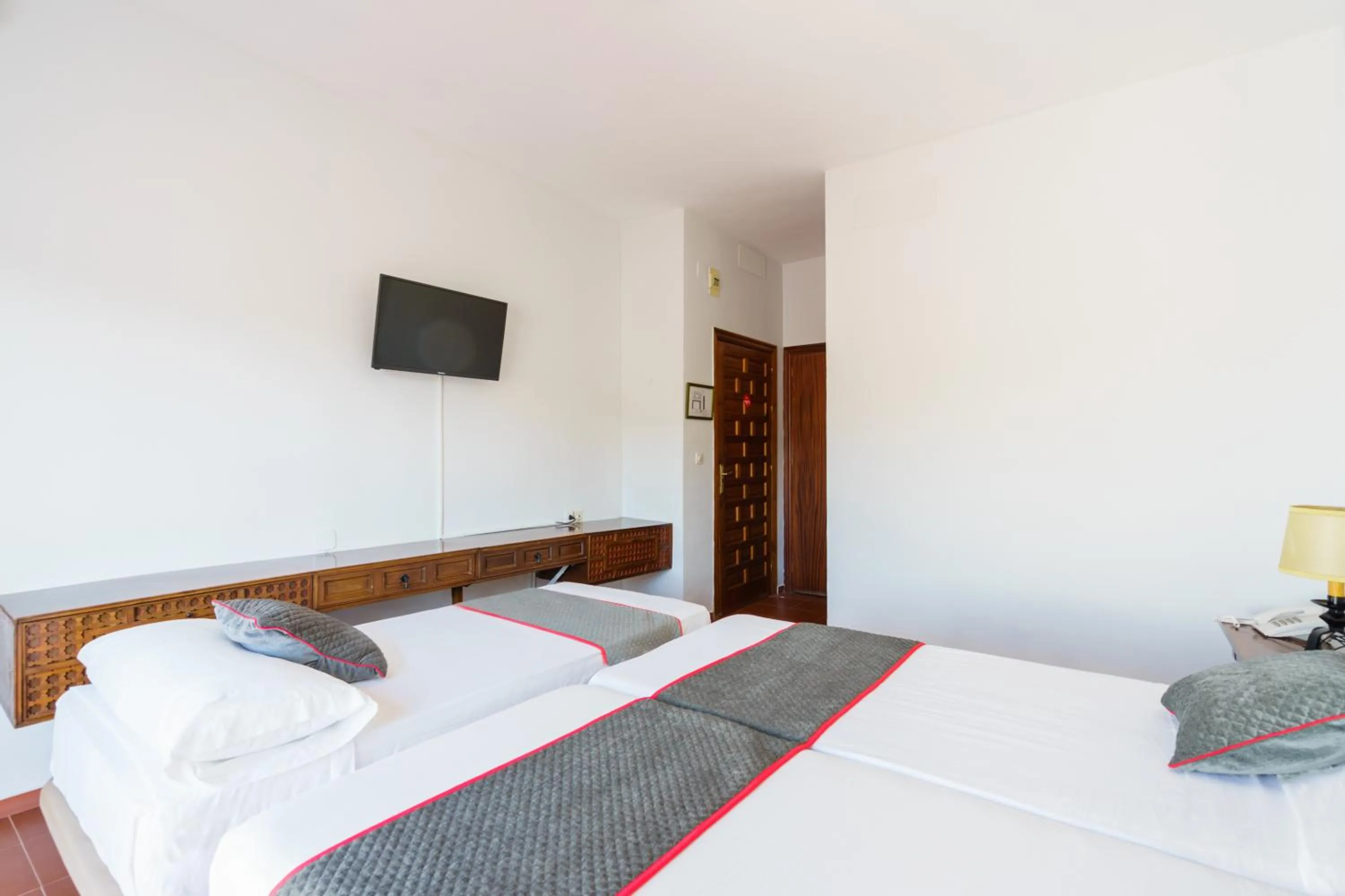 Bedroom, Bed in Venta del Alto Hotel las Cumbres by Vivere Stays