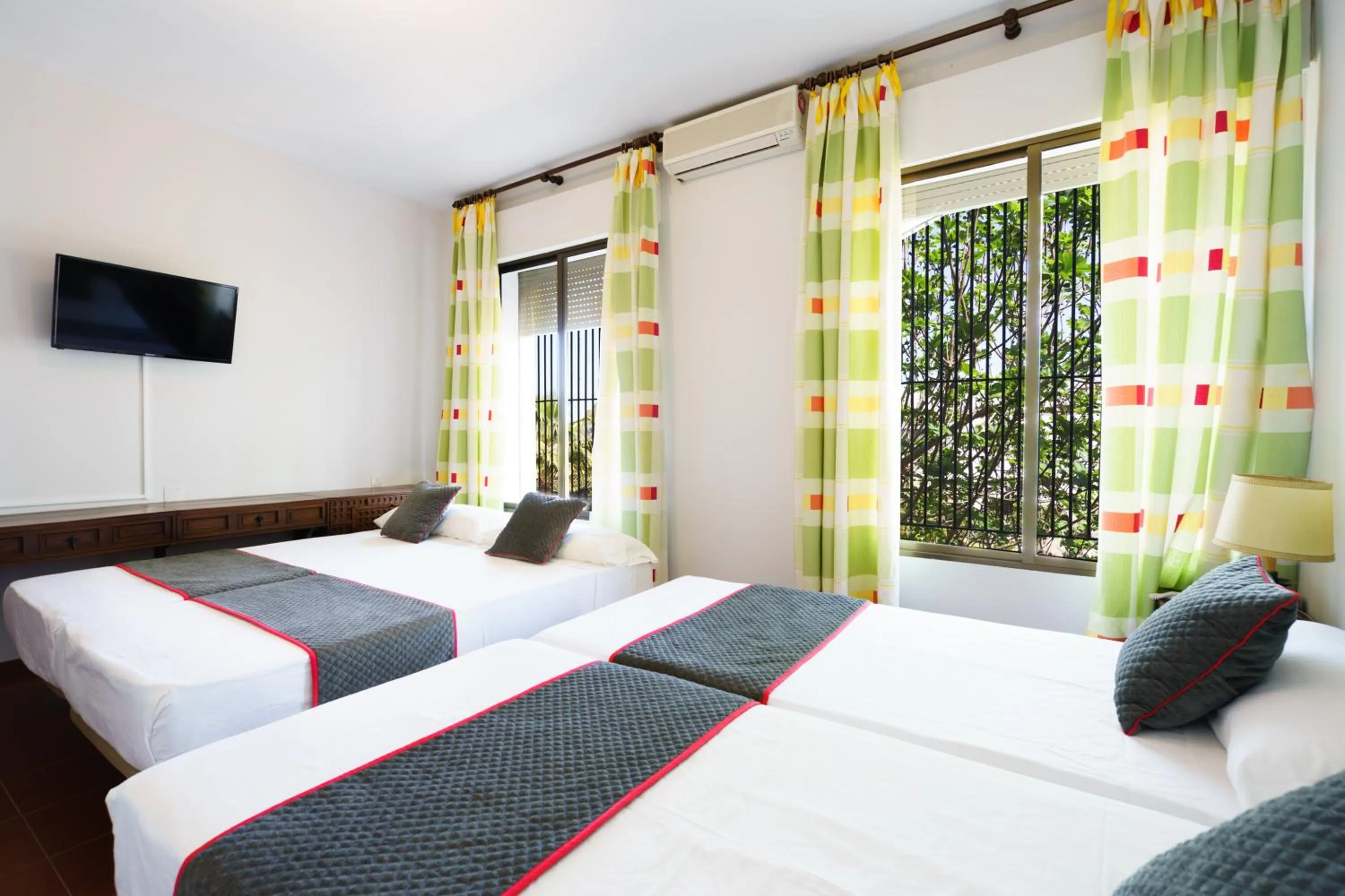 Bedroom, Bed in Venta del Alto Hotel las Cumbres by Vivere Stays