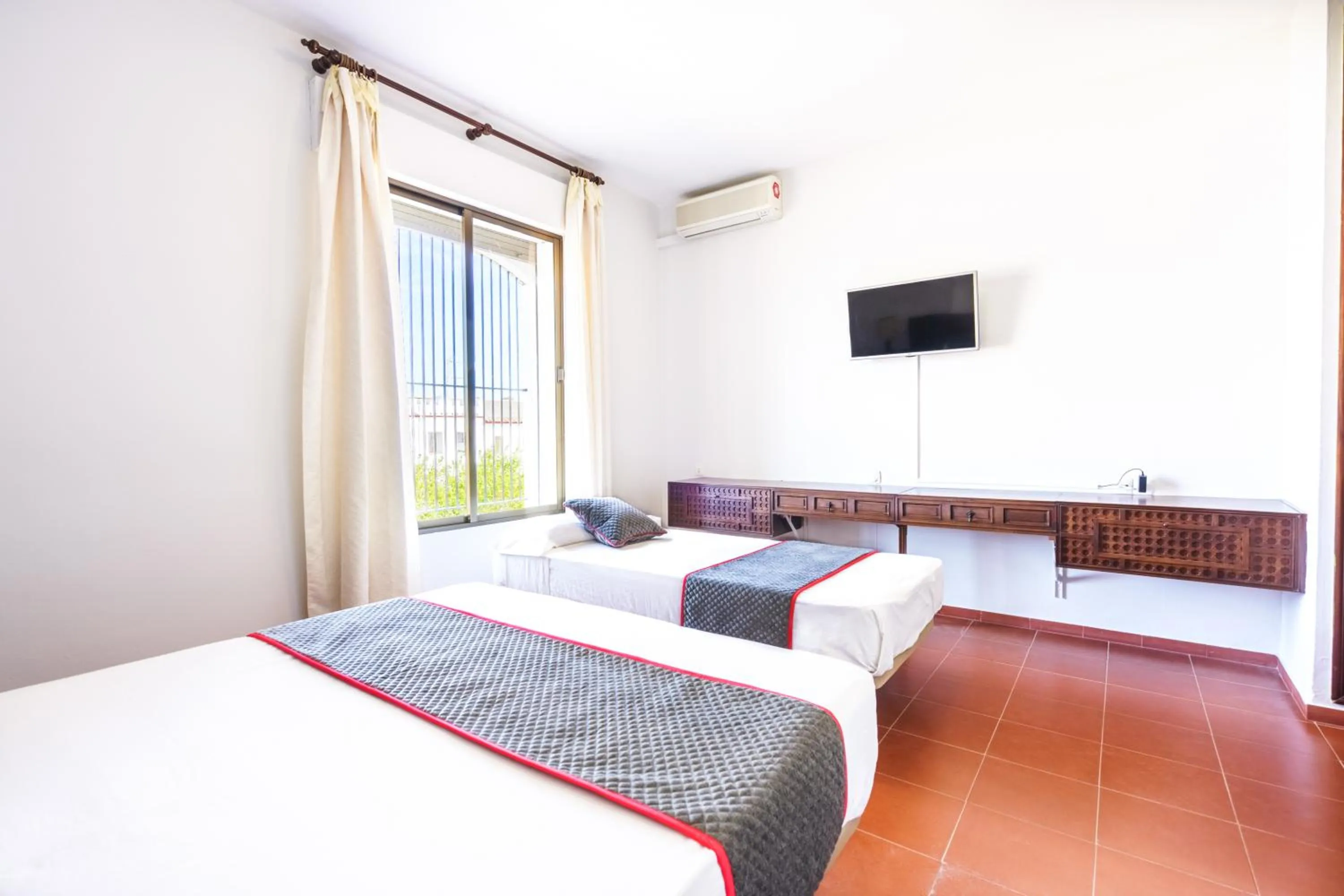 Bedroom, Bed in Venta del Alto Hotel las Cumbres by Vivere Stays