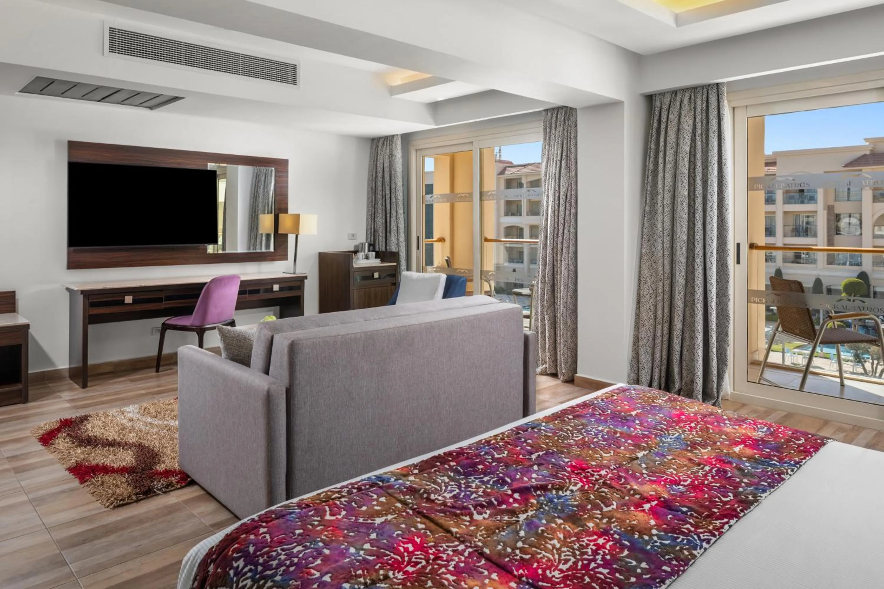 Bed in Pickalbatros White Beach Resort - Hurghada