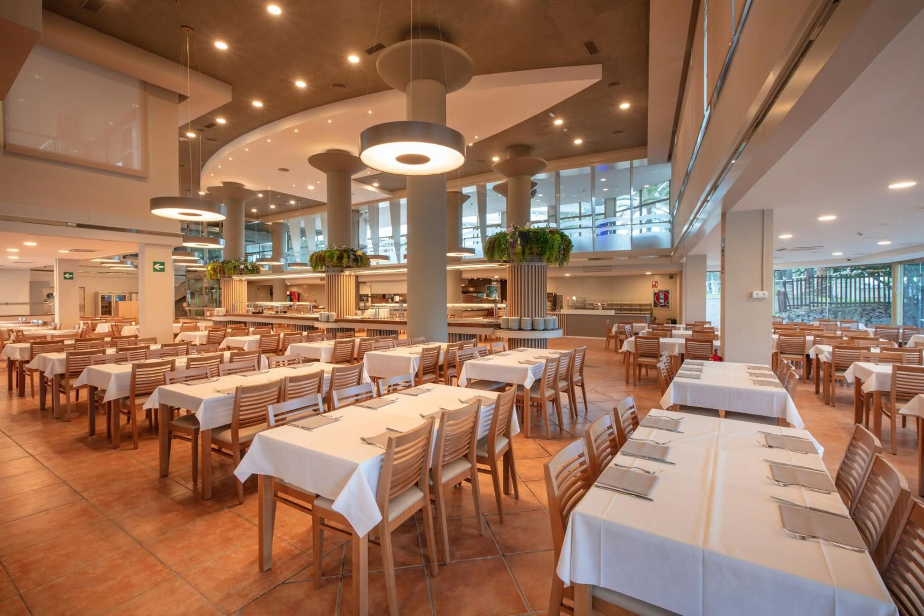 Restaurant/places to eat in Ponient Dorada Palace by PortAventura World