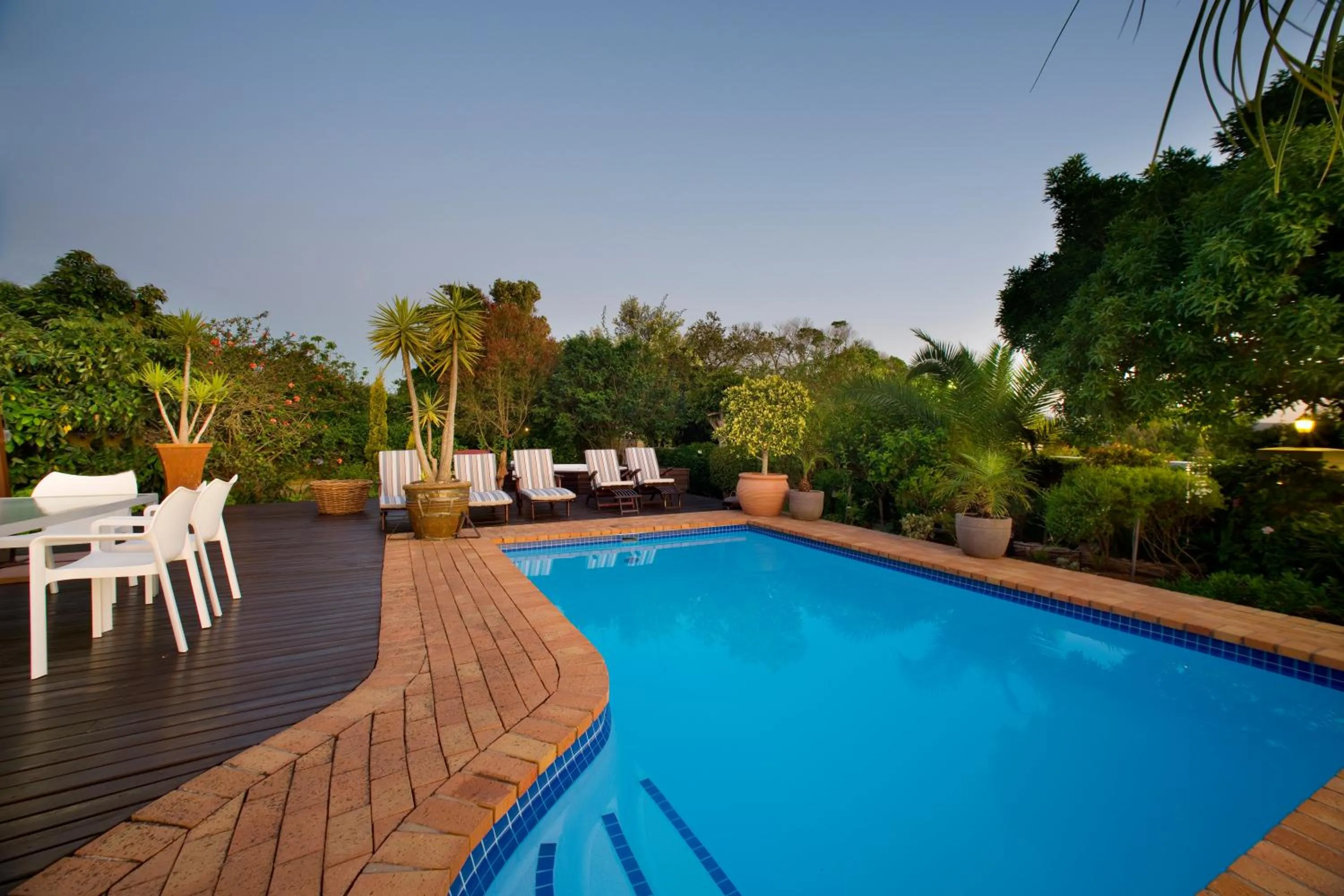 Garden in Candlewood Lodge