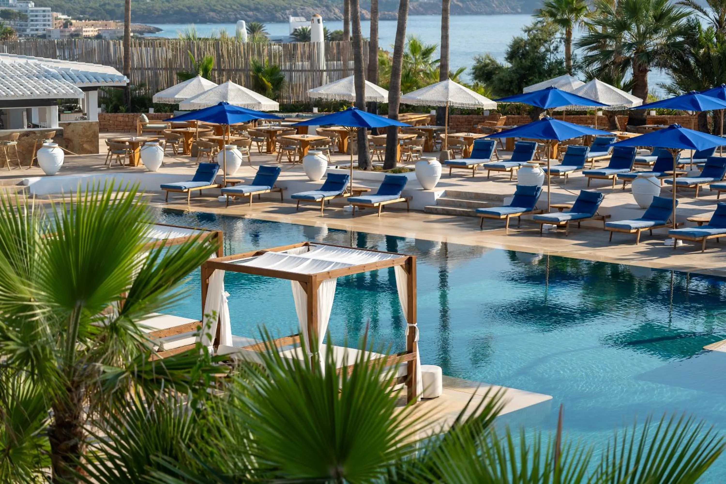 Swimming pool in FERGUS Style Punta Arabi