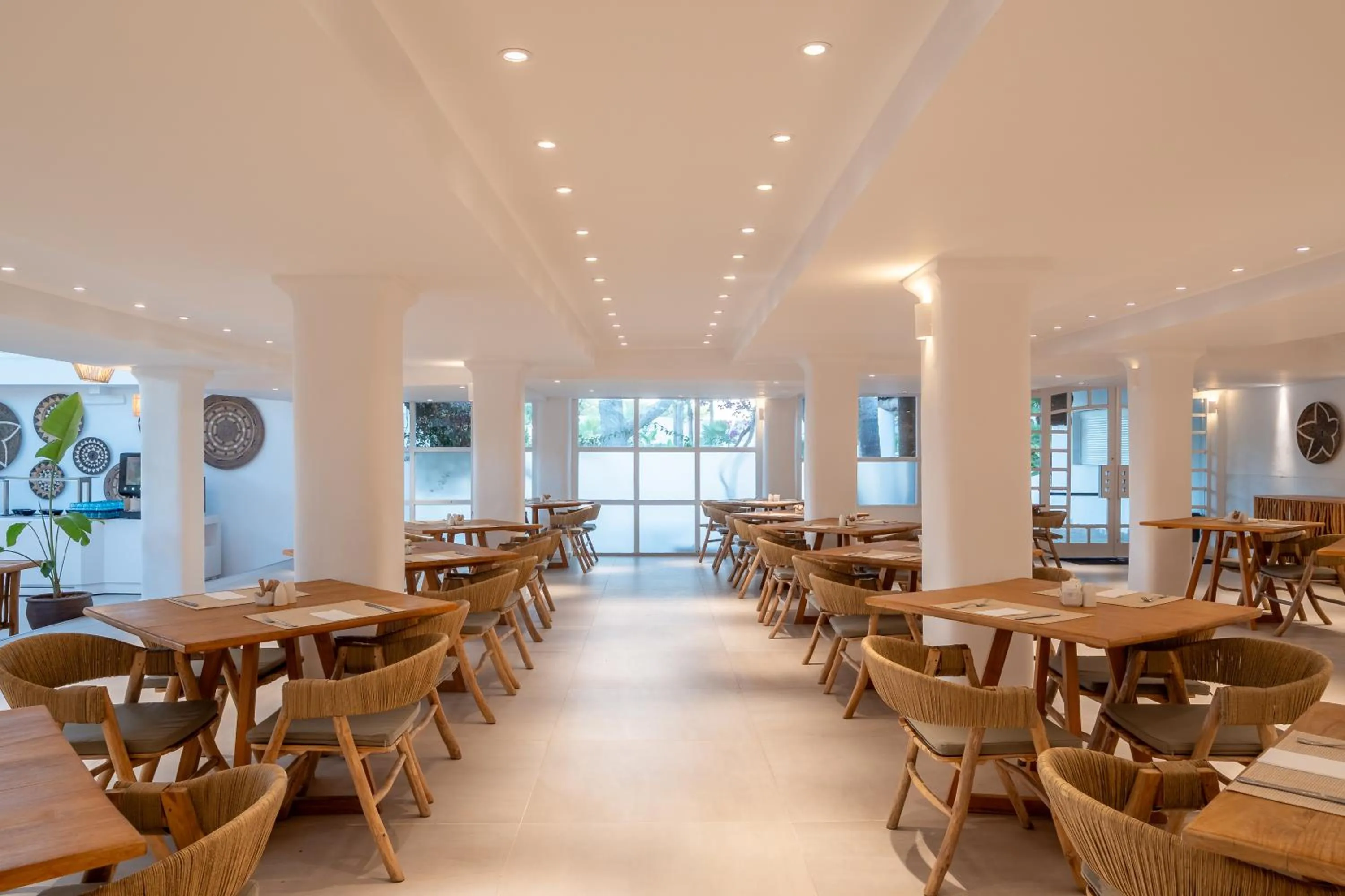 Restaurant/places to eat in FERGUS Style Punta Arabi