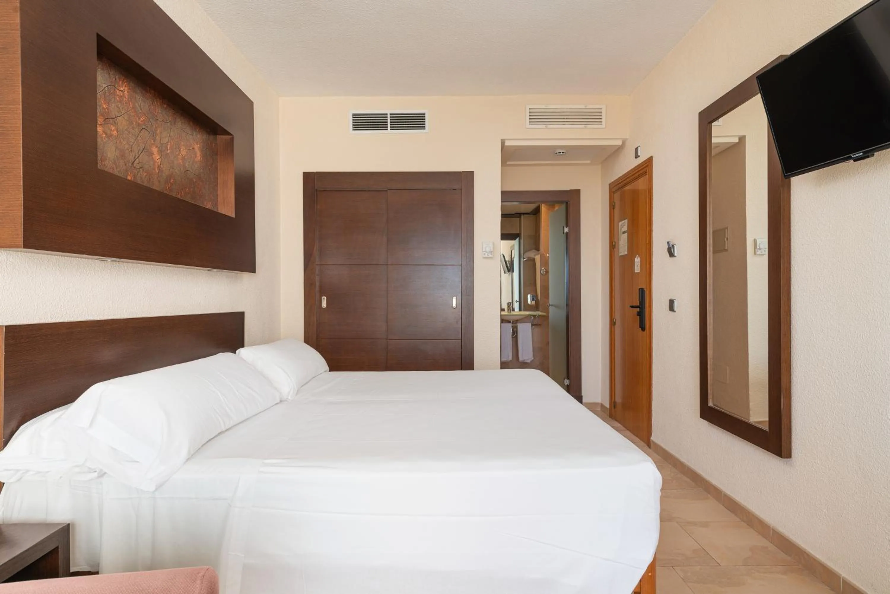 Family, Bed in Hotel Condesa